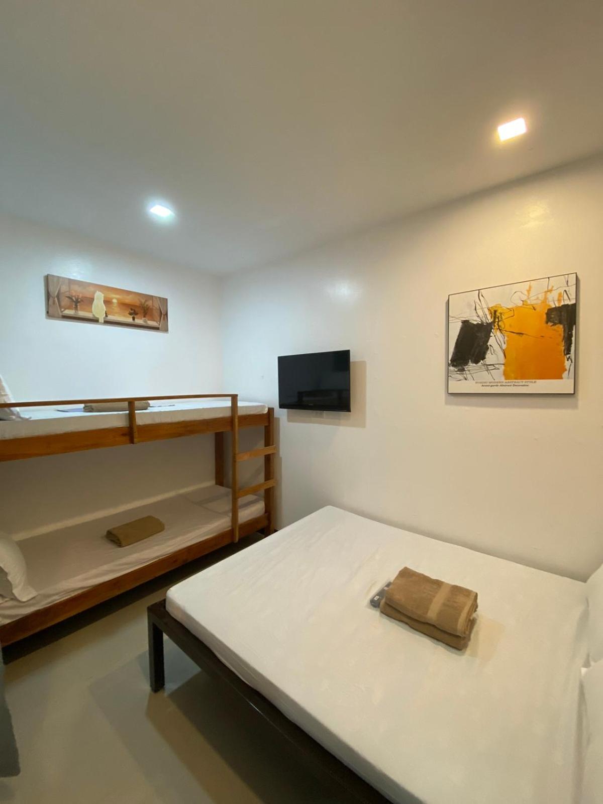 Family Room - Photo 4