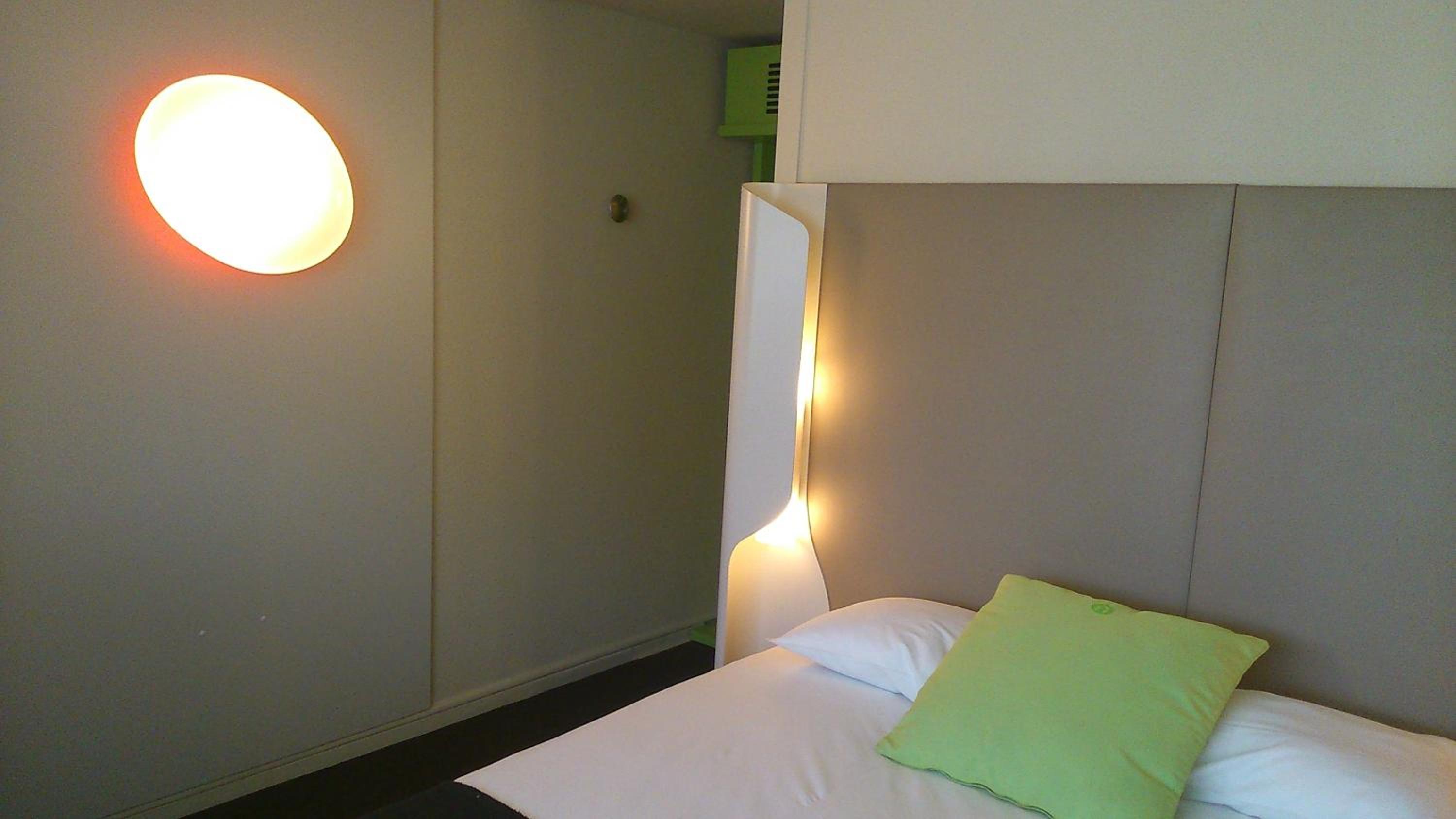 Standard Double Room - Photo 2
