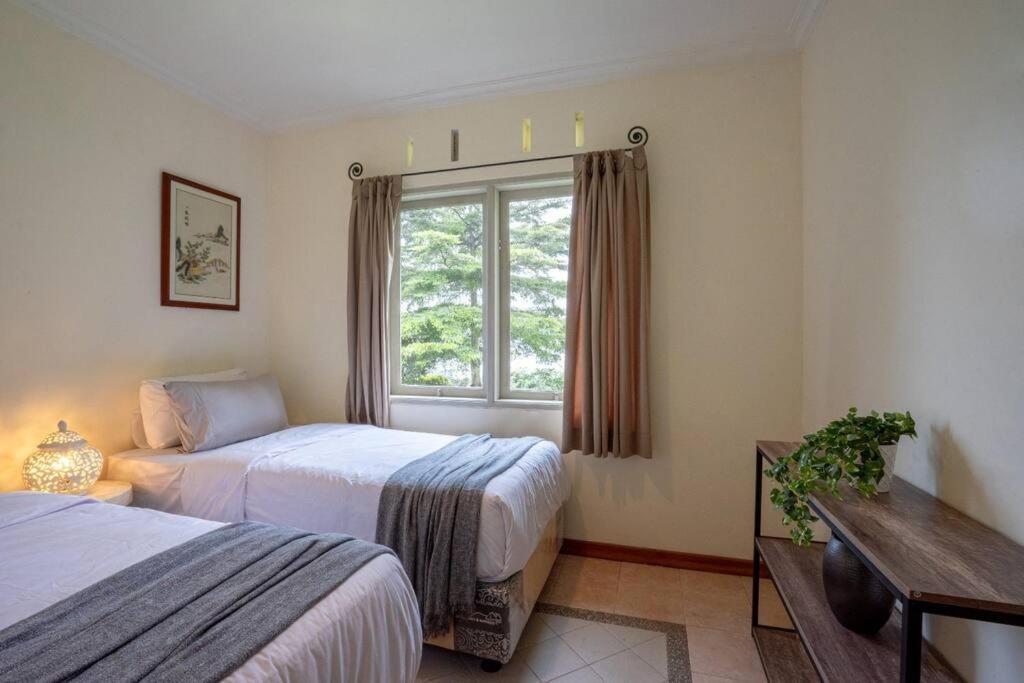 Three-Bedroom House photo 1