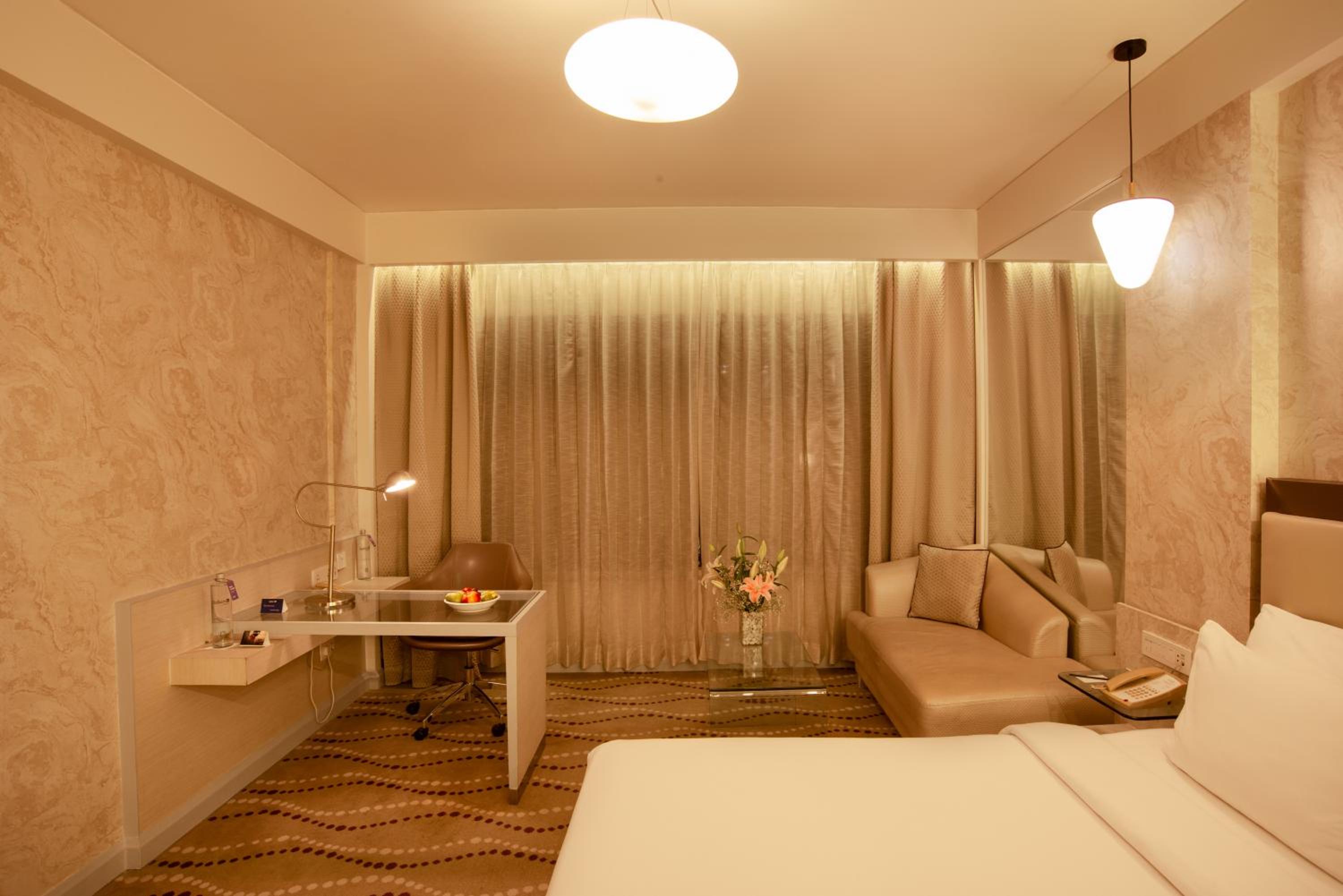 Business Room - Photo 1