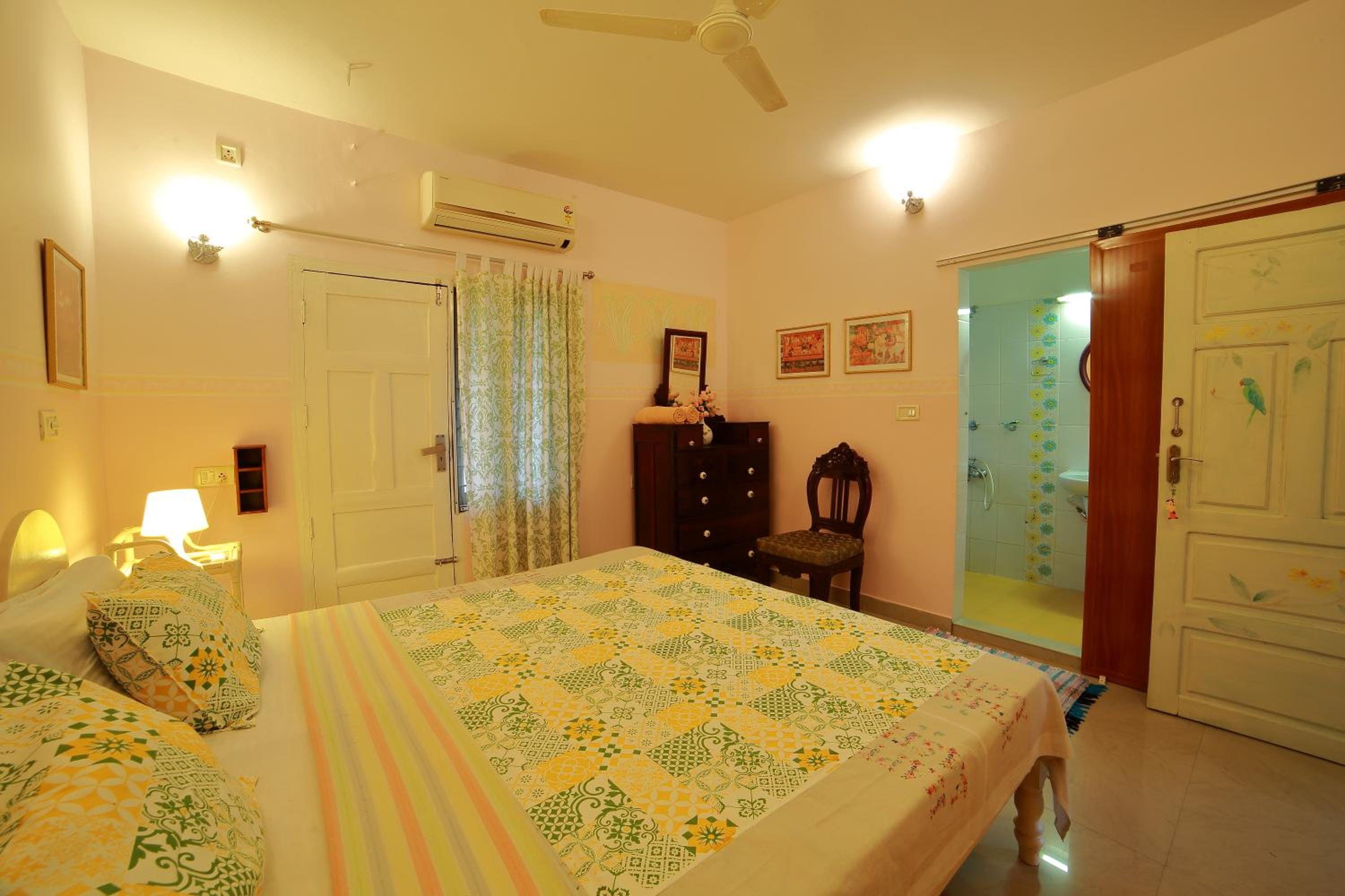 Deluxe Double Room photo 2