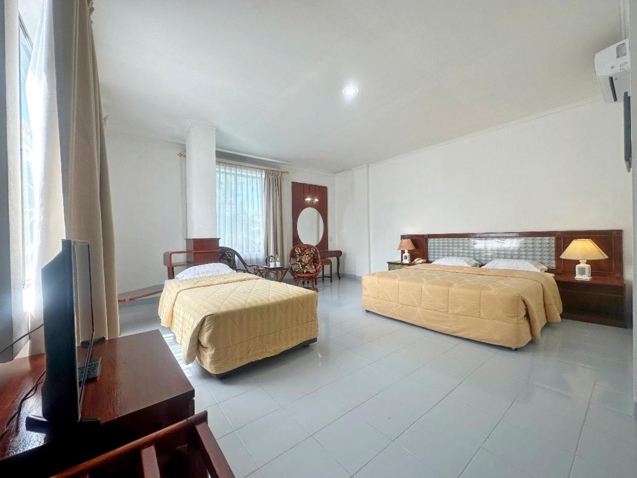 Deluxe Family Room - Photo 4