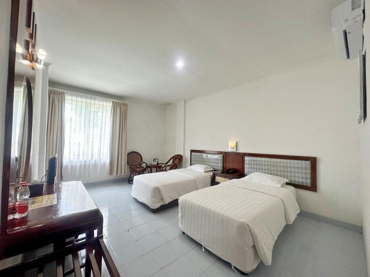 Superior Twin Room - Photo 1