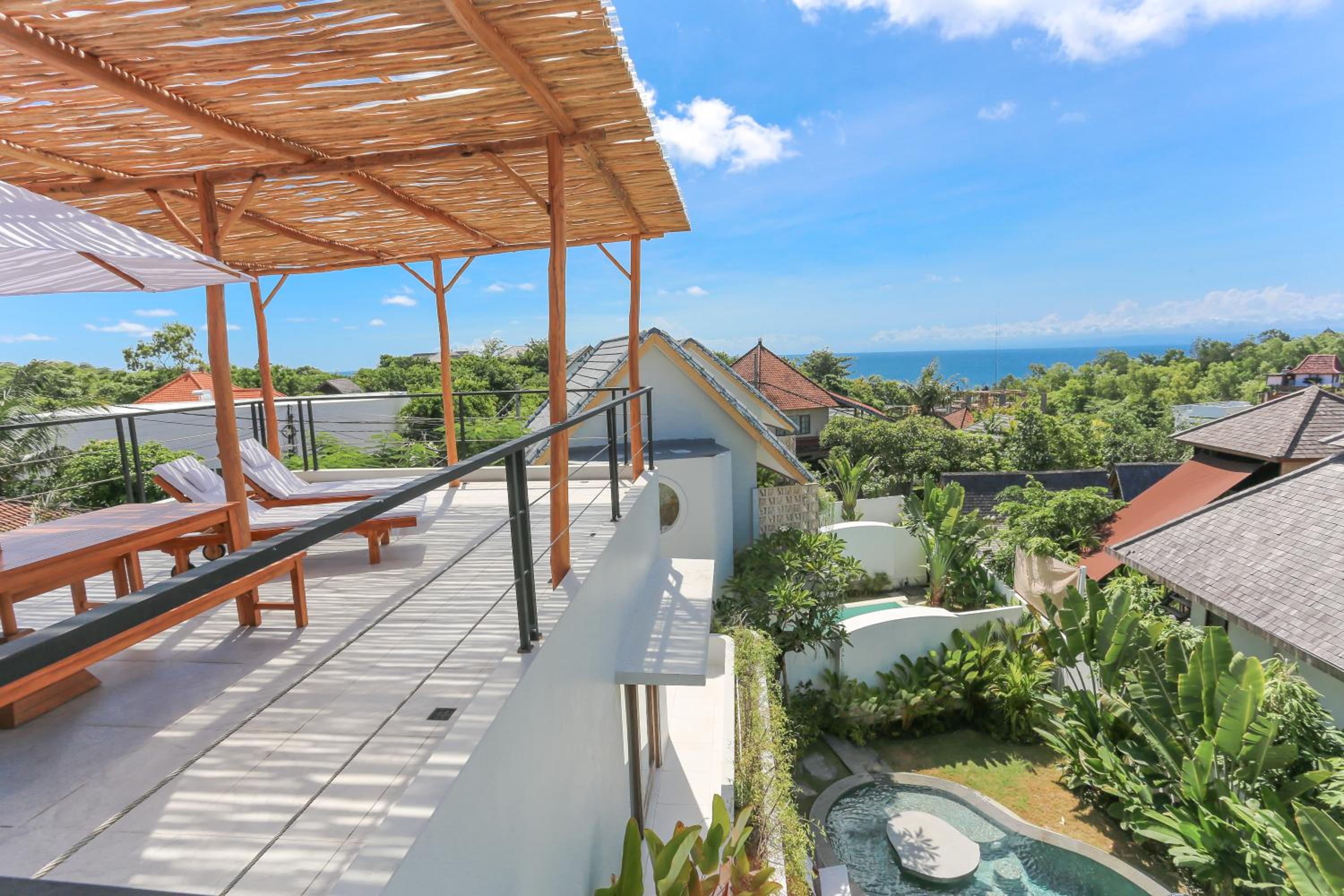 Three-Bedroom Villa - Photo 21