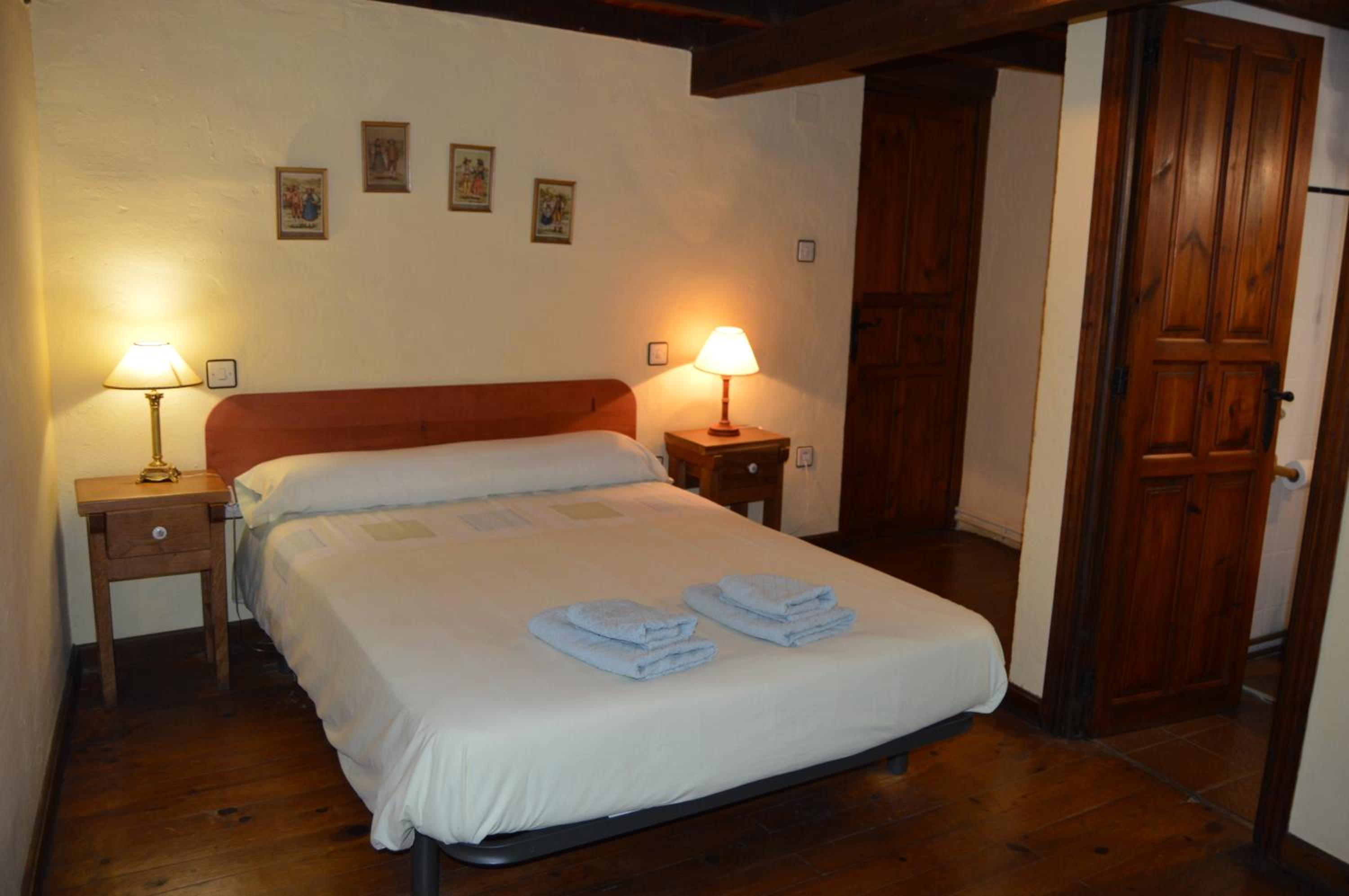 Double Room with Balcony - Photo 1