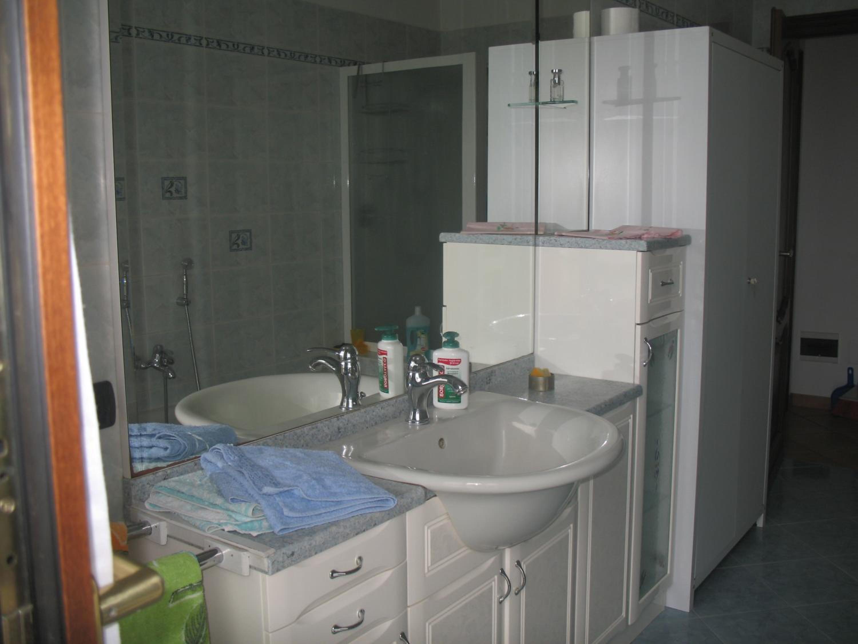 Two-Bedroom Apartment - Photo 7