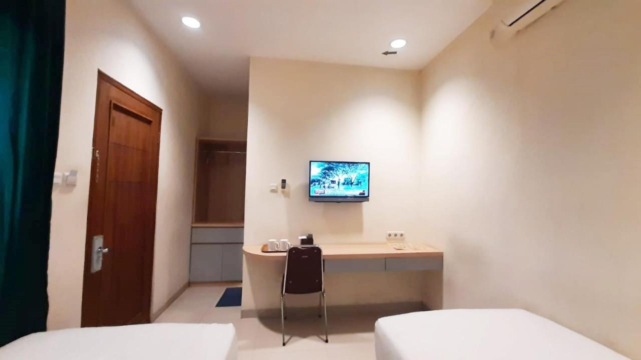 Standard Twin Room photo 2