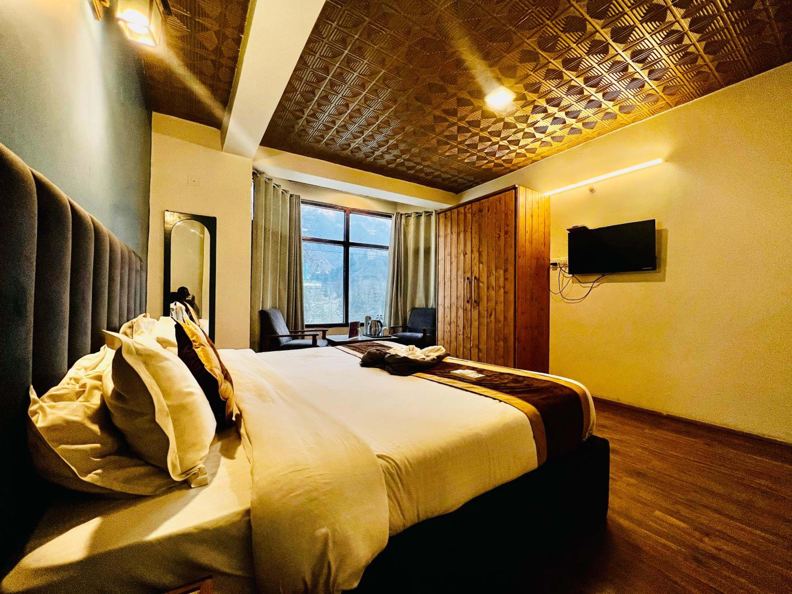 Double Room With Mountain View