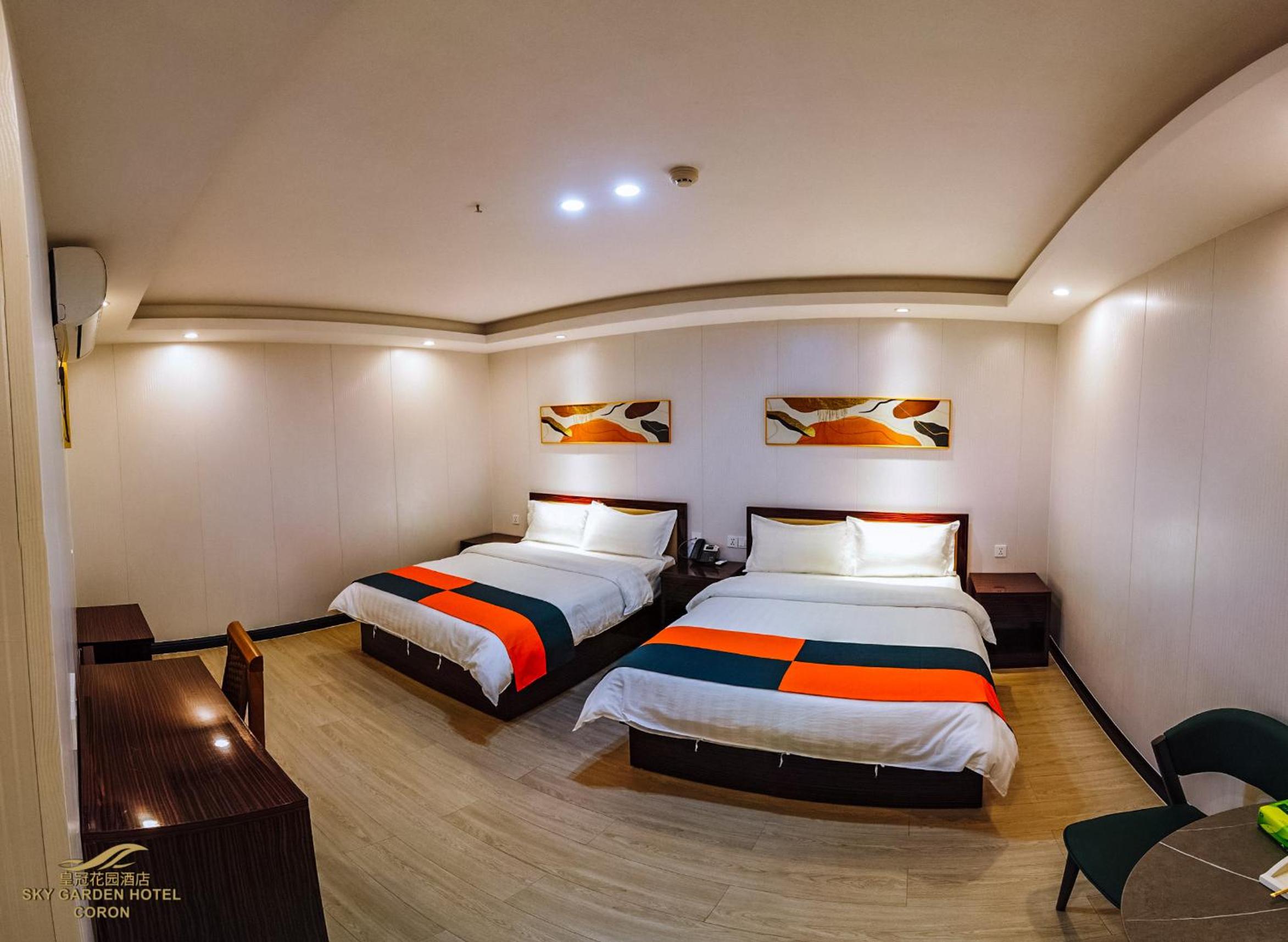 Deluxe Family Room - Photo 3