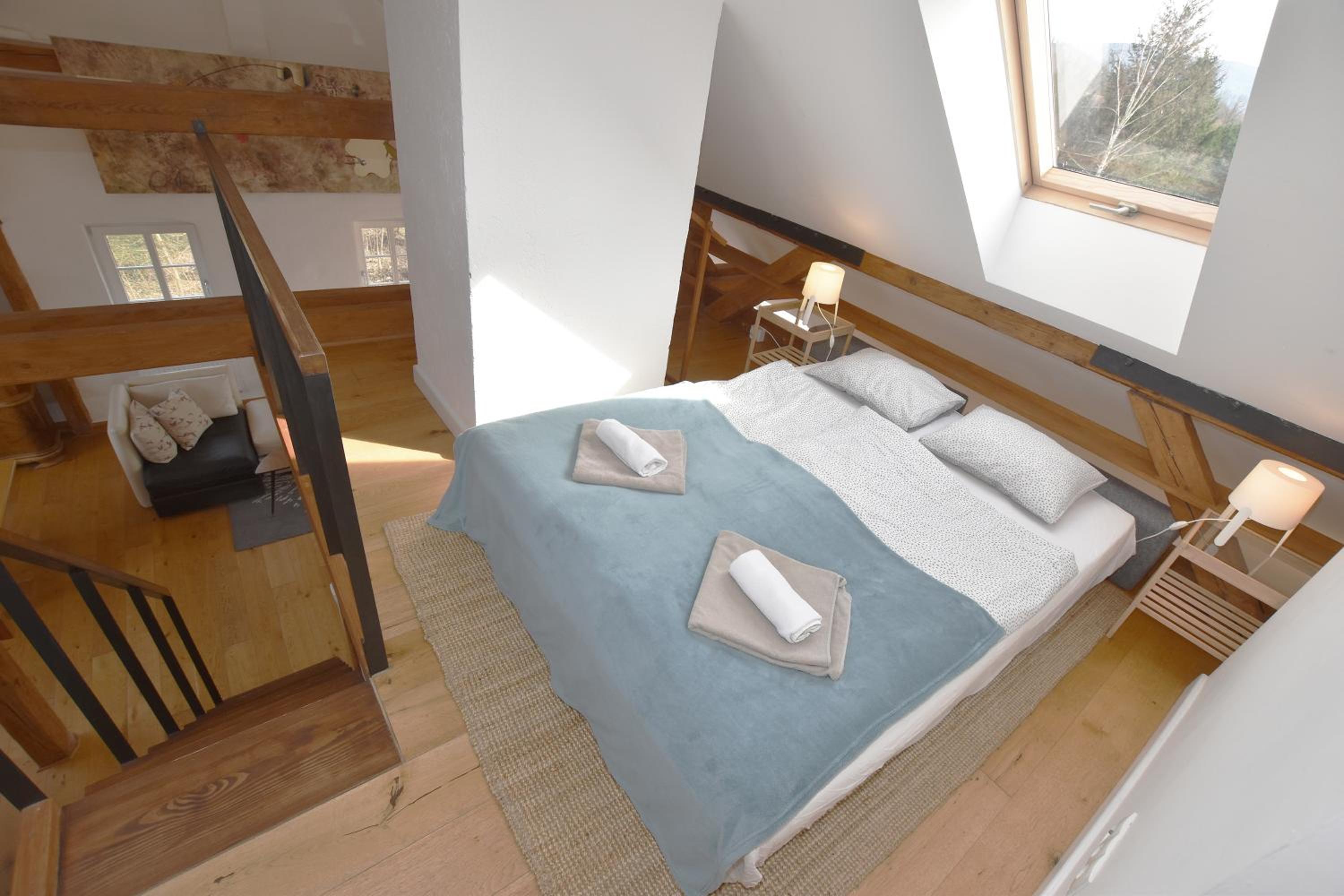 Loft with Mountain View photo 3