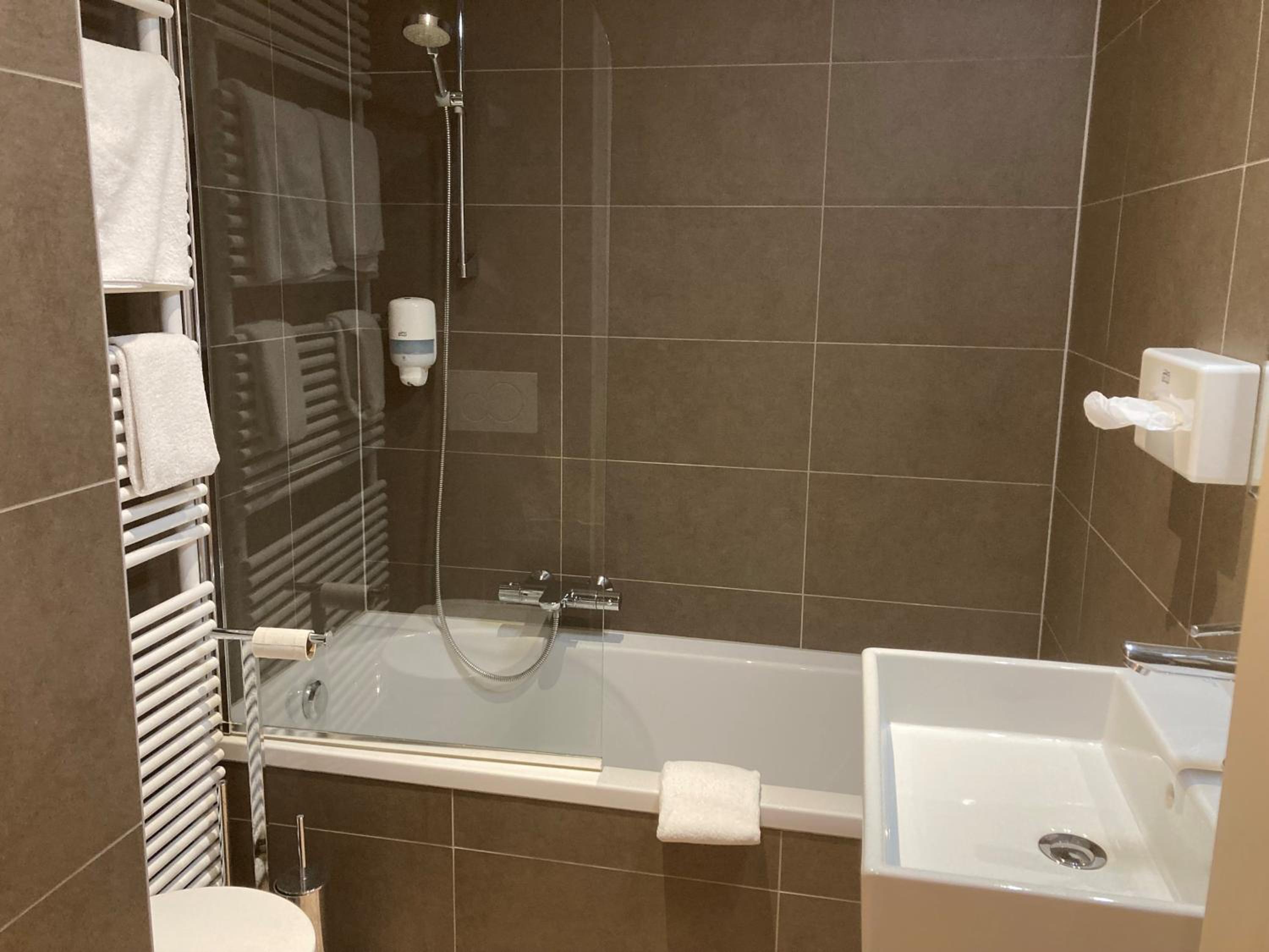 Two-Bedroom Suite photo 3