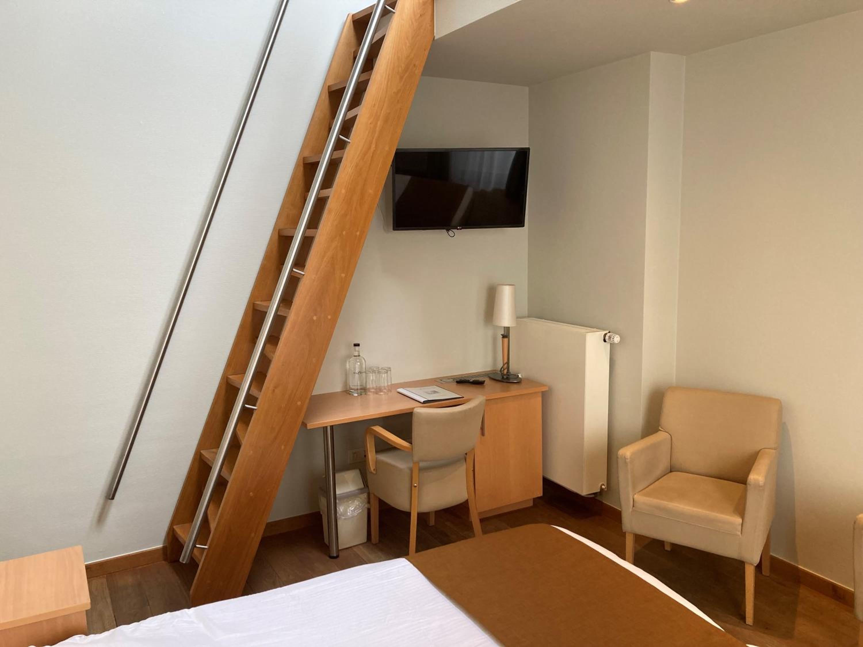 Deluxe Quadruple Room with Mezzanine photo 3