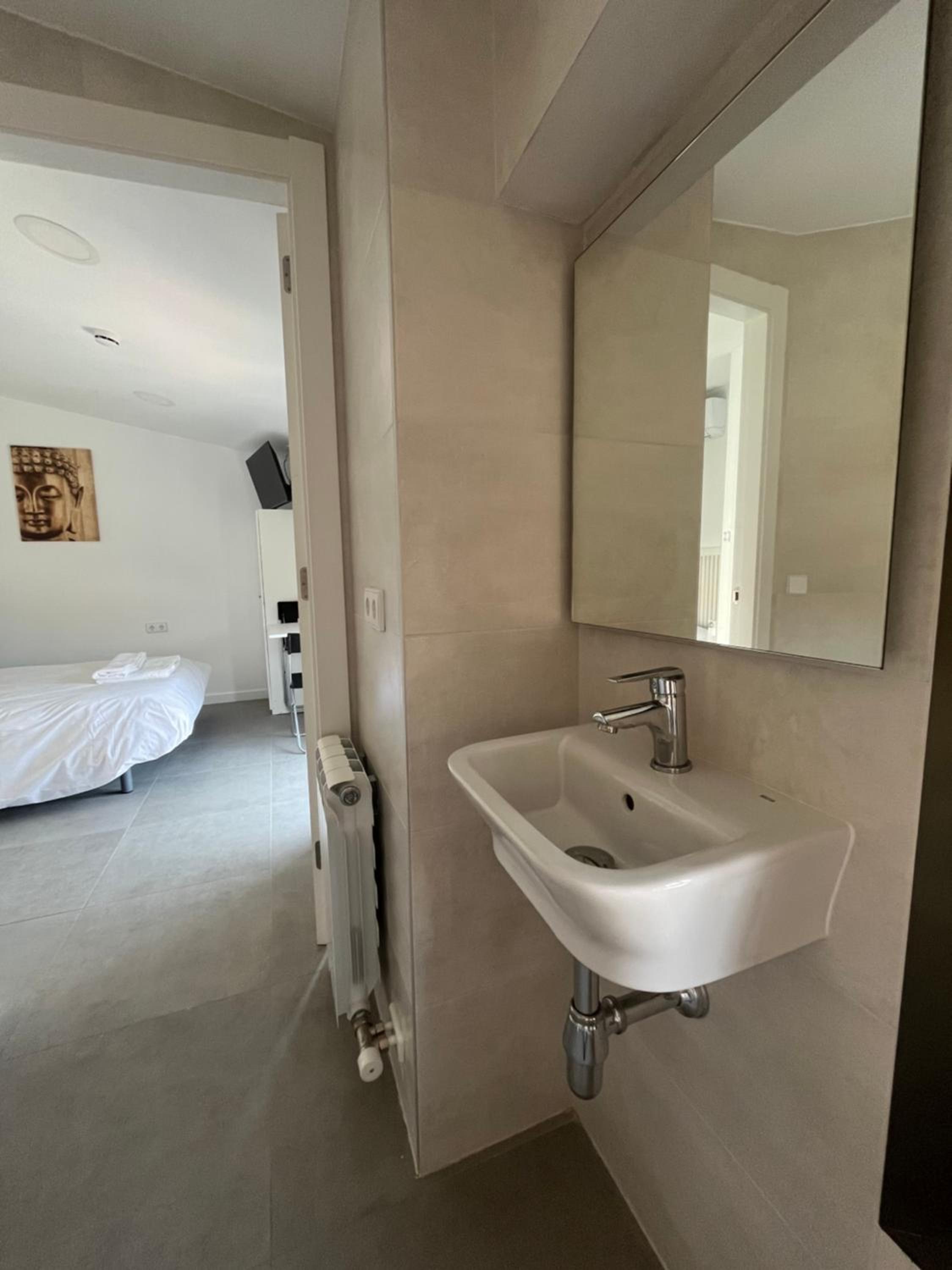Double Room - Disability Access photo 3