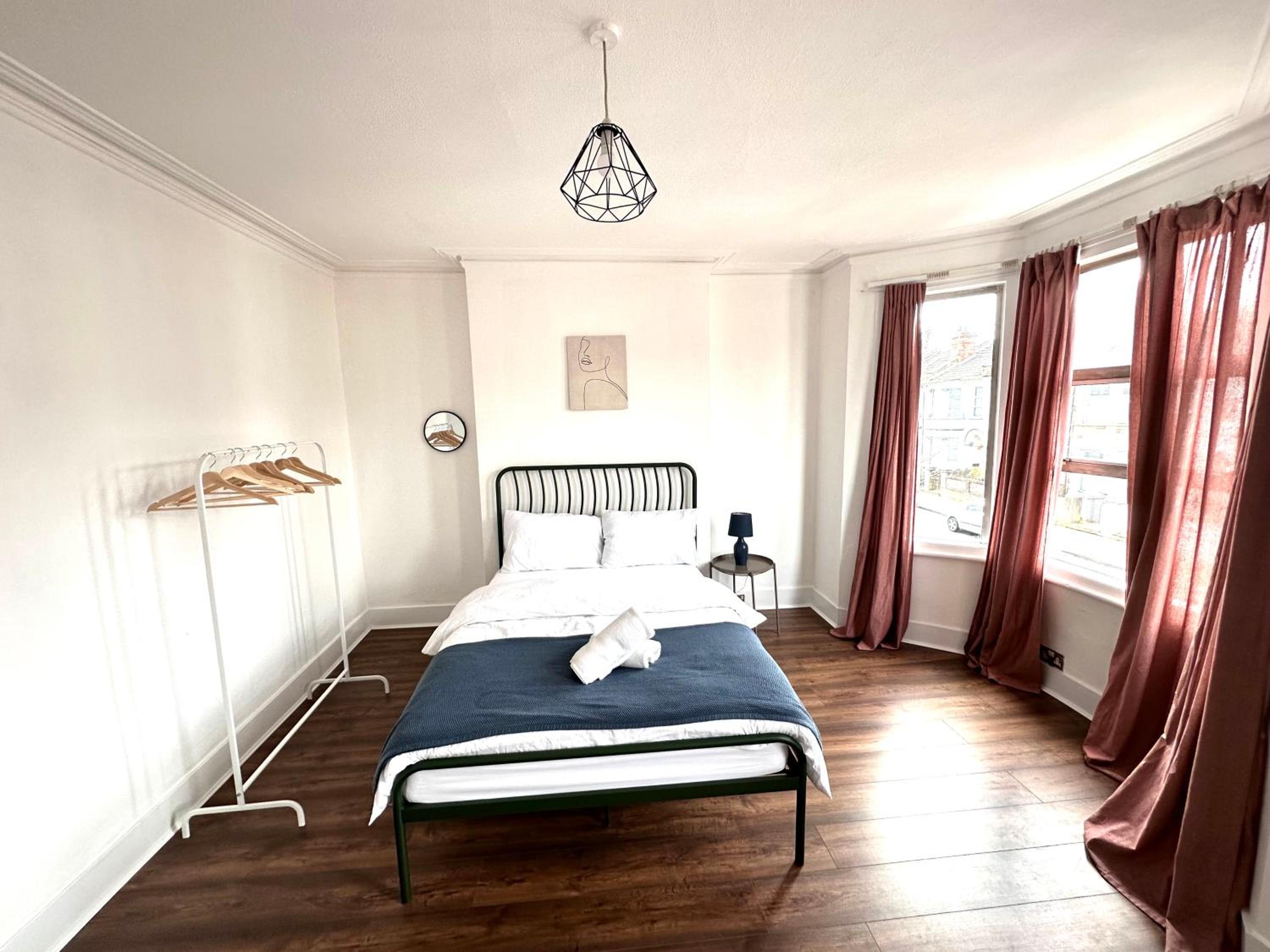 Four-Bedroom House photo 1
