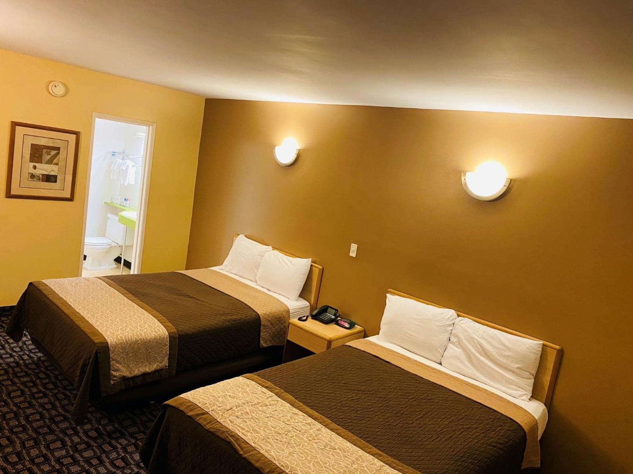 Deluxe Double Room with Extra Bed - Photo 1
