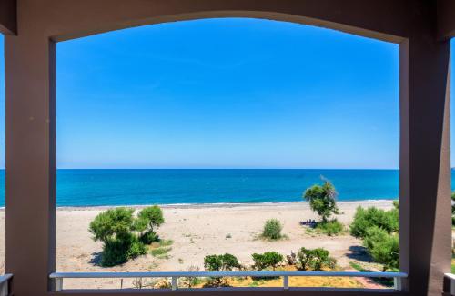 Apartment with Sea View photo 2