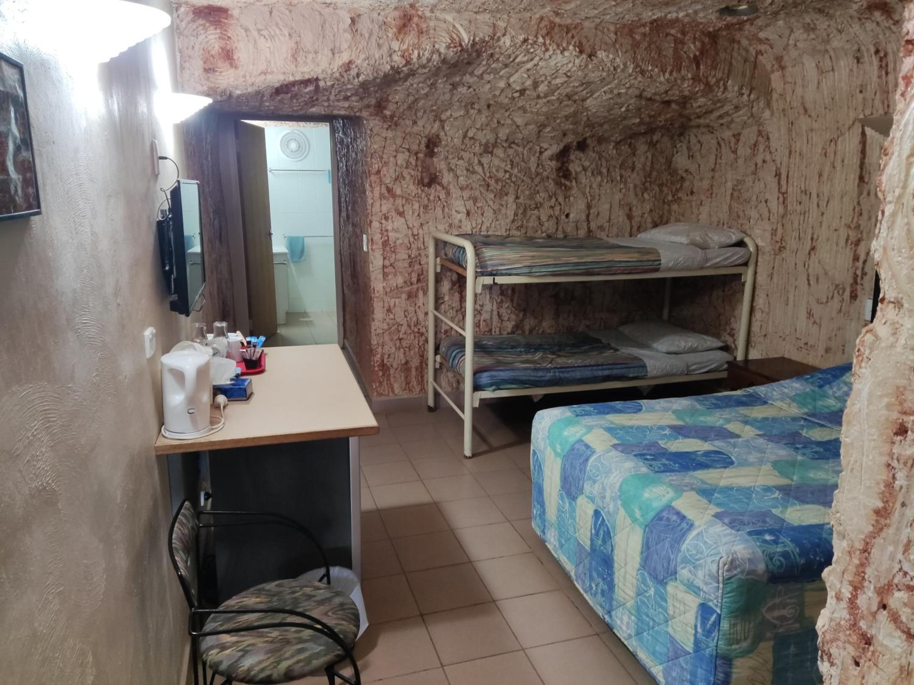Double Room with Private Bathroom photo 2
