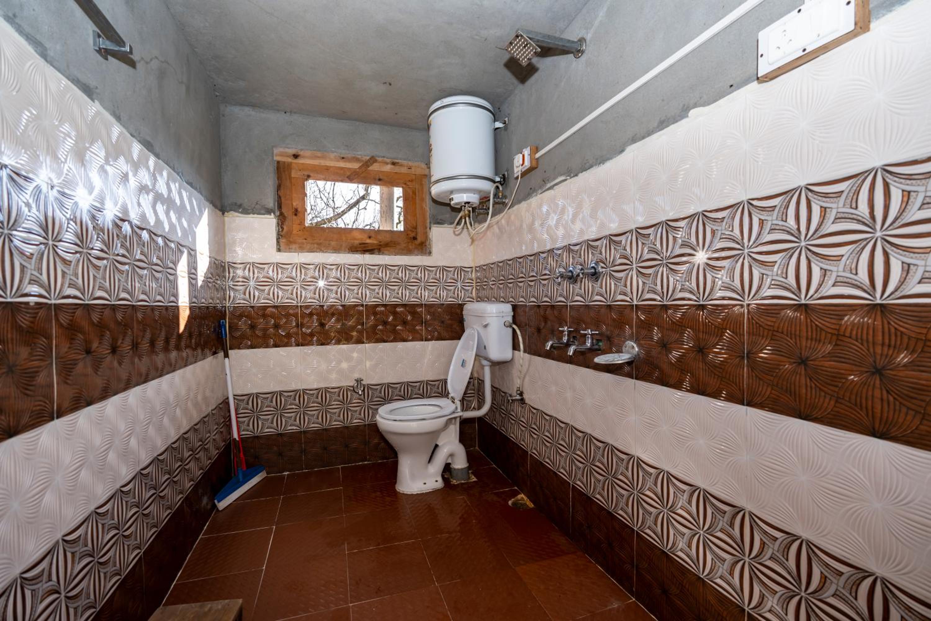 Double Room With Shared Bathroom photo 3