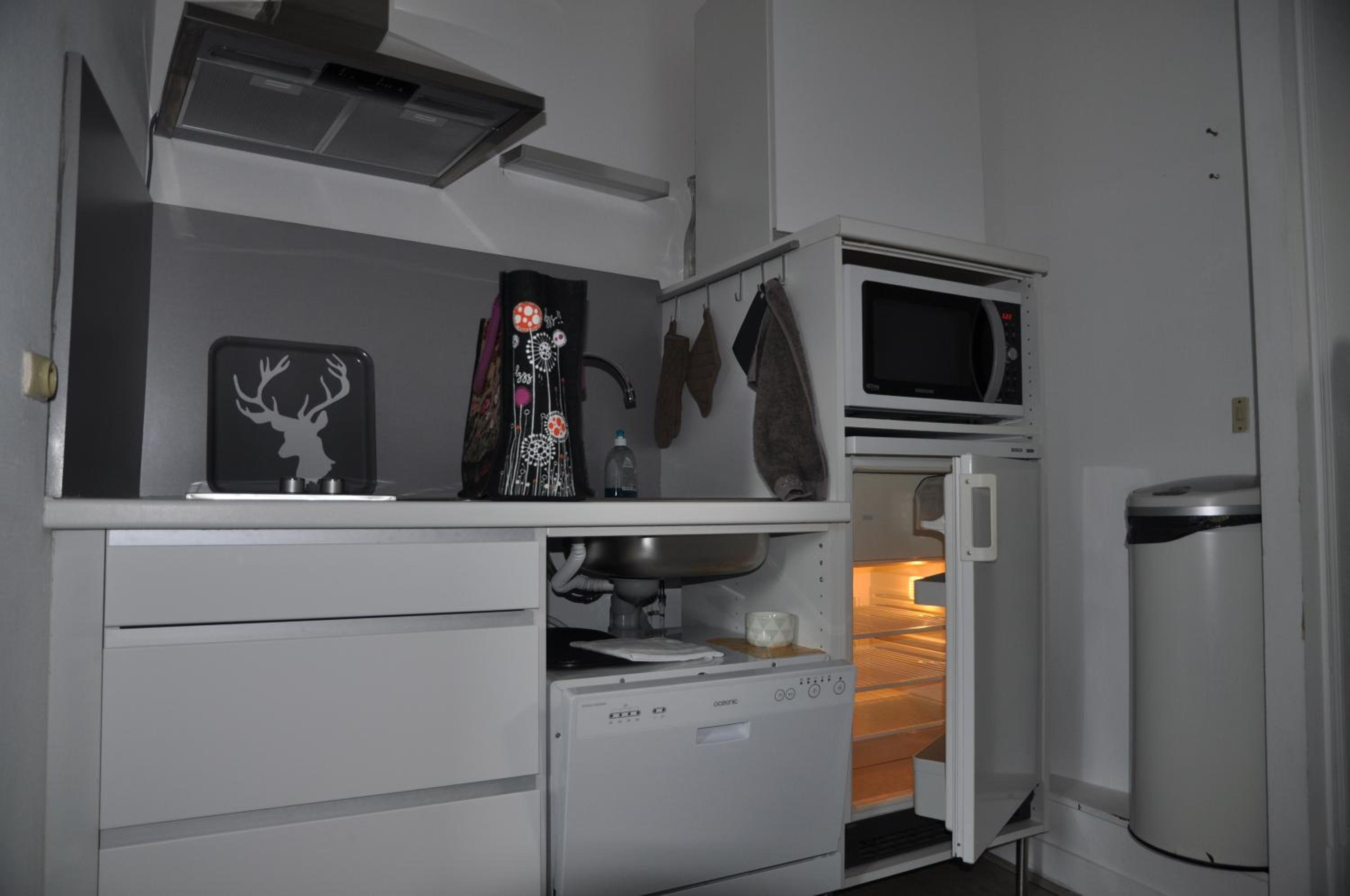 Studio (3 Adults) - Photo 19