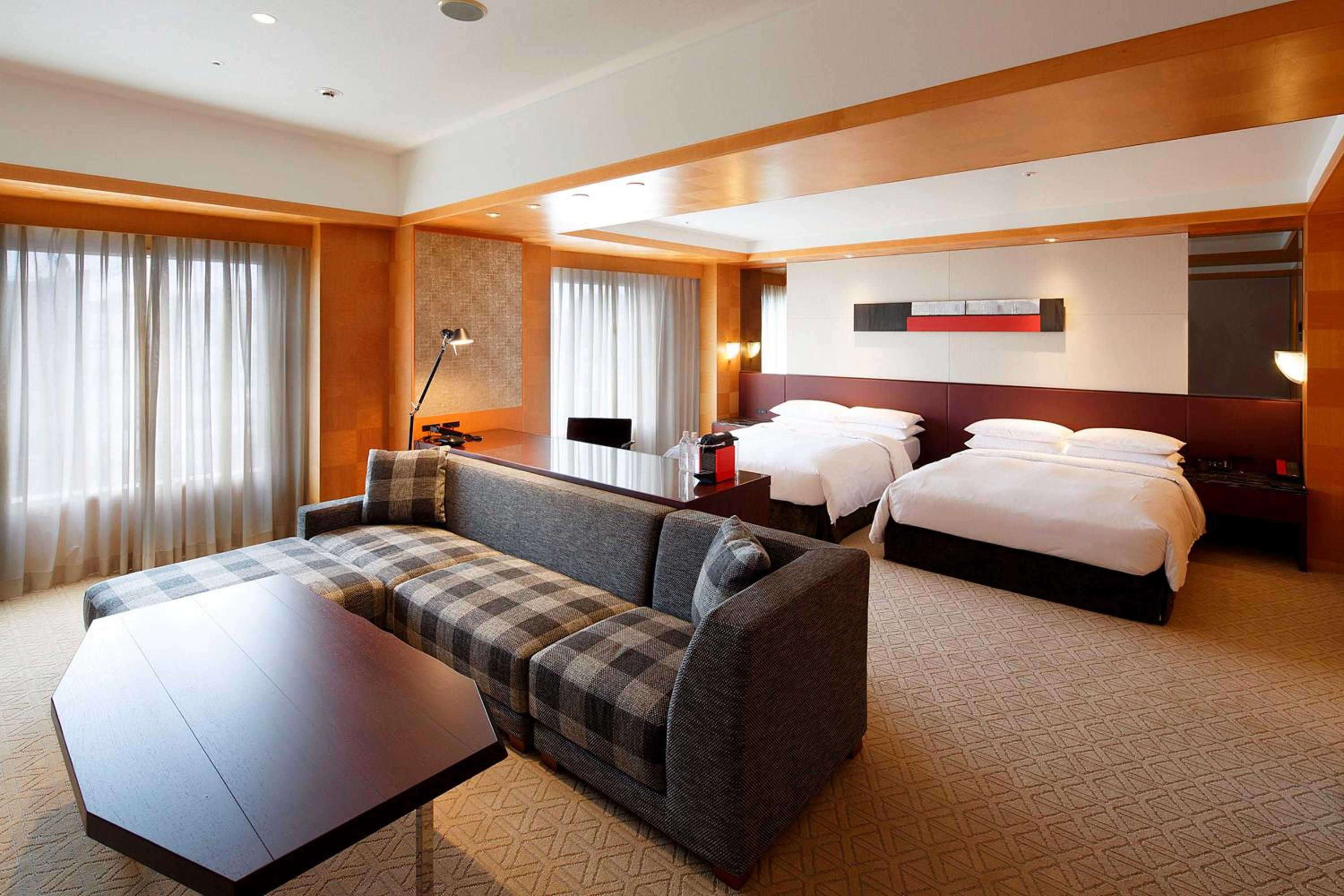 Deluxe Double Room with Two Double Beds - Club Access
