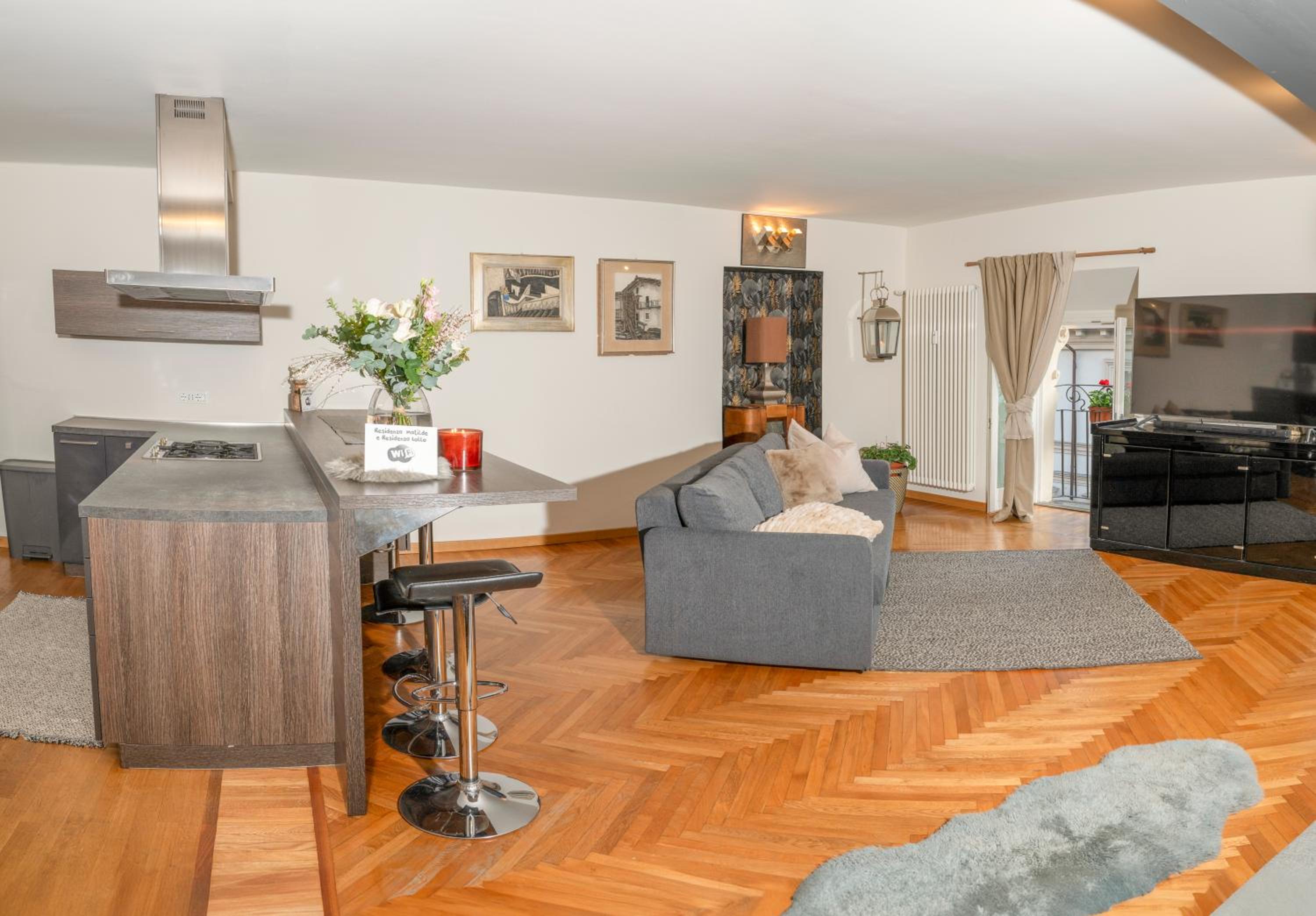 One-Bedroom Apartment
