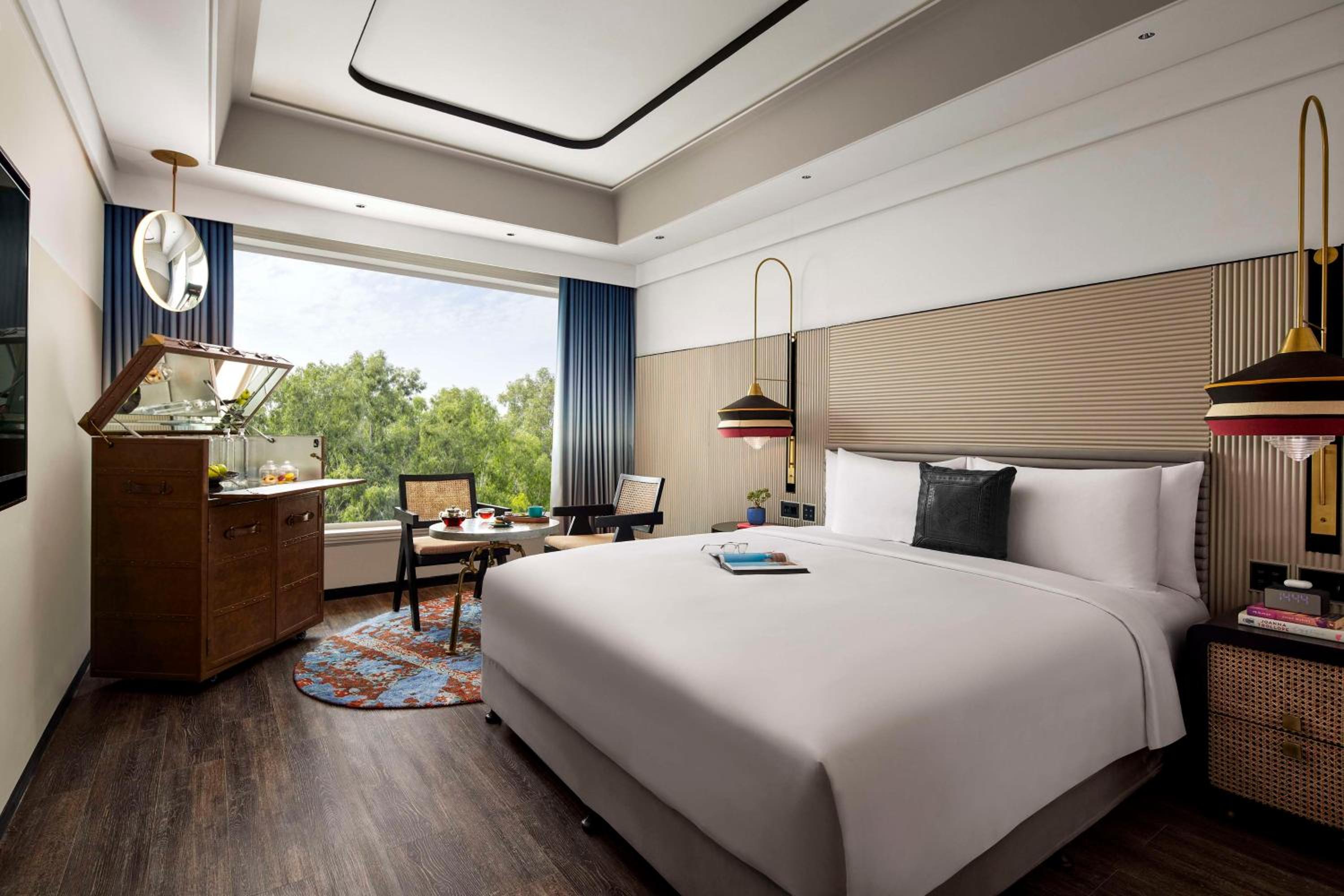 King Room with 15% disc on Food, Soft Beverage, Laundry, SPA Credit INR 1,000 (T&C apply) - Photo 5