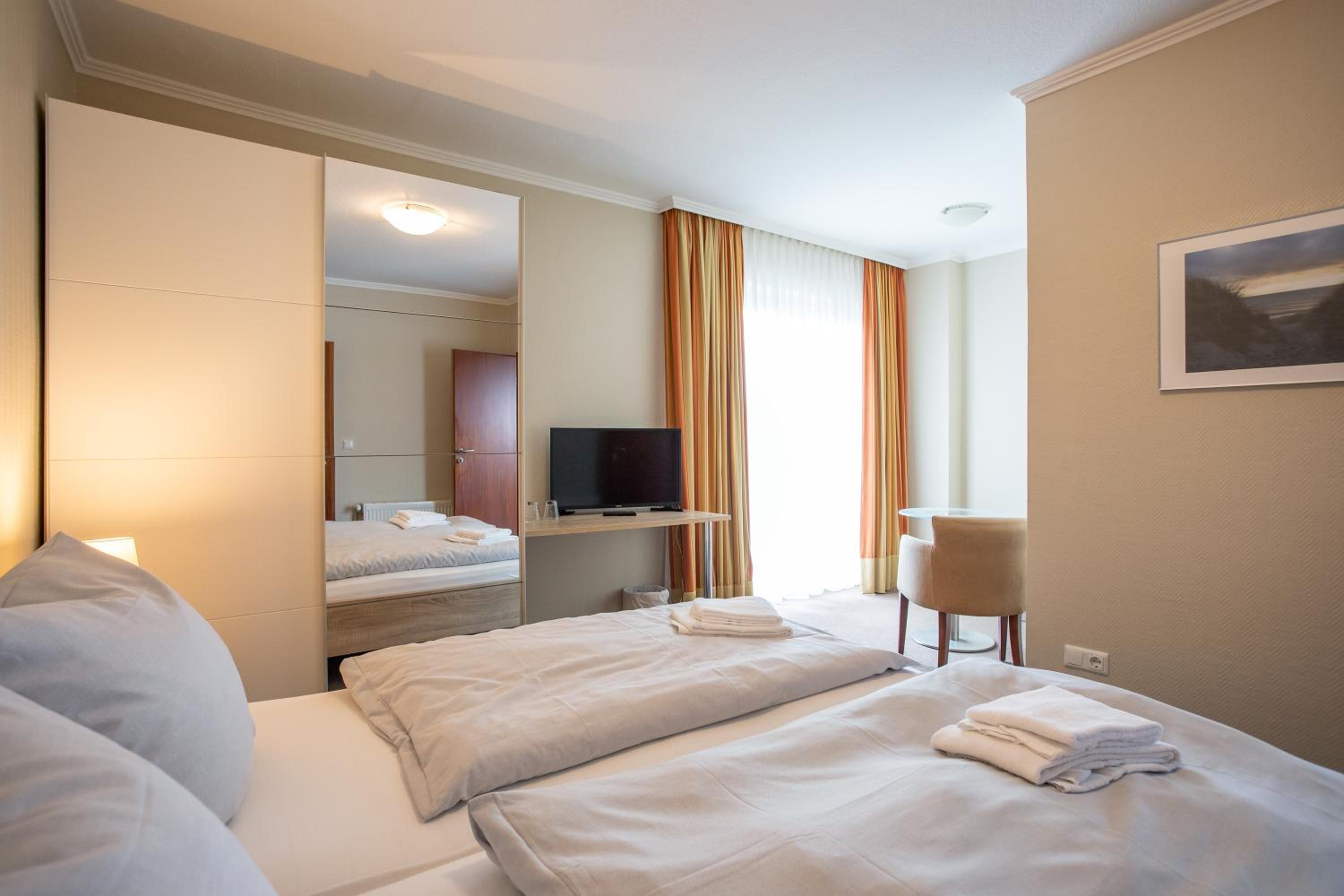 Standard Double Room photo 2