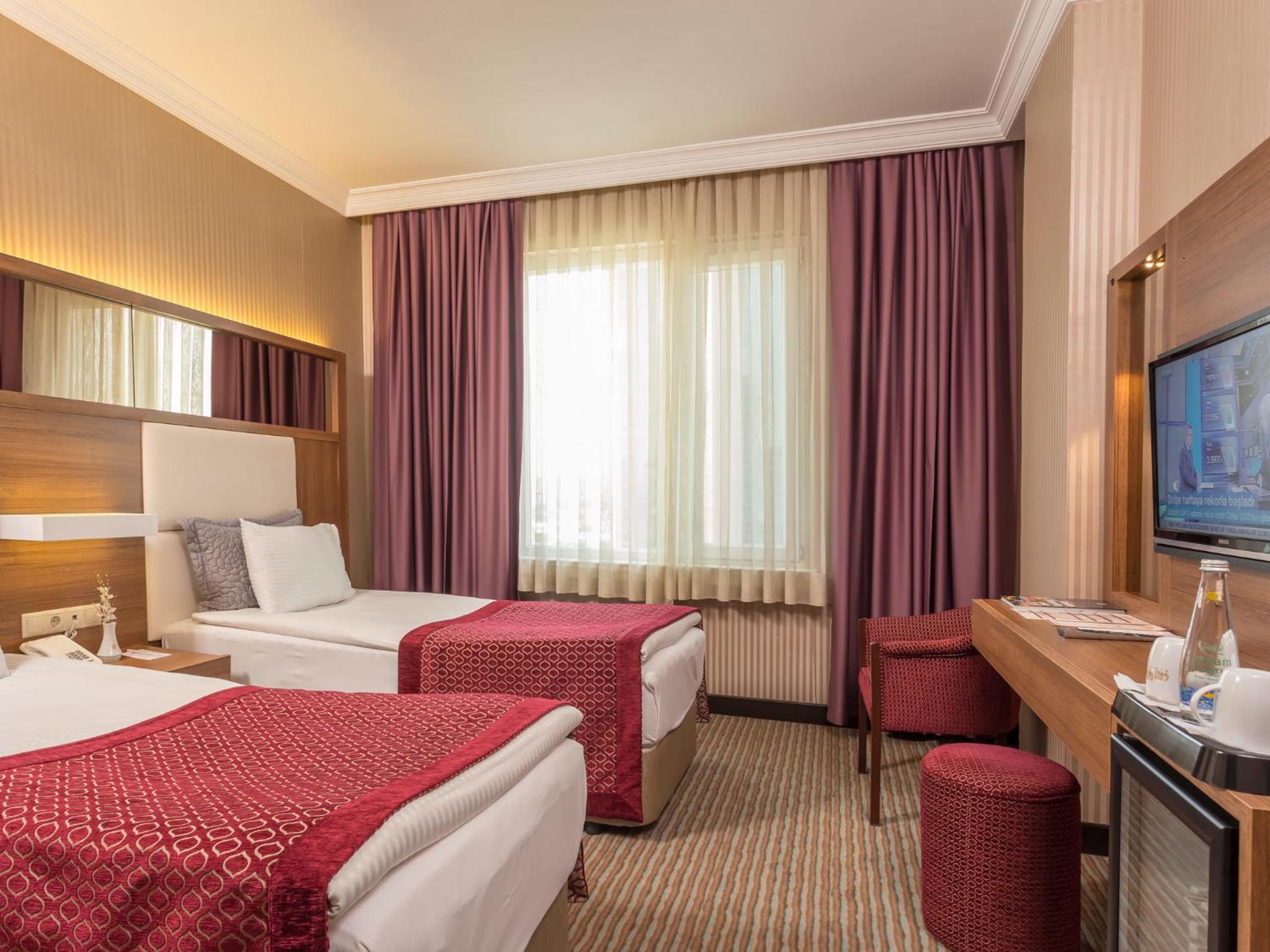 Standard  Room - Photo 5