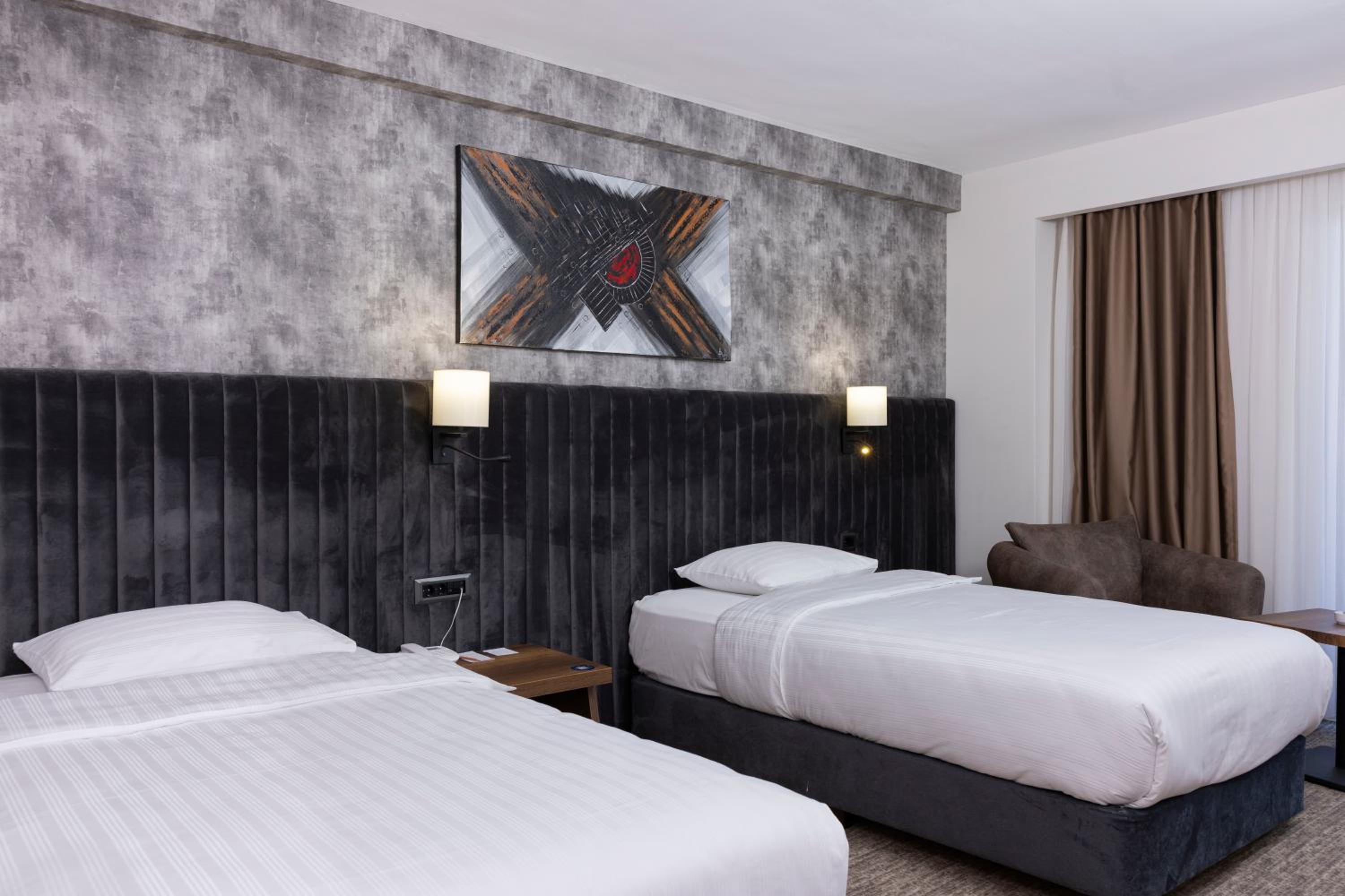 Deluxe Twin Room photo 1