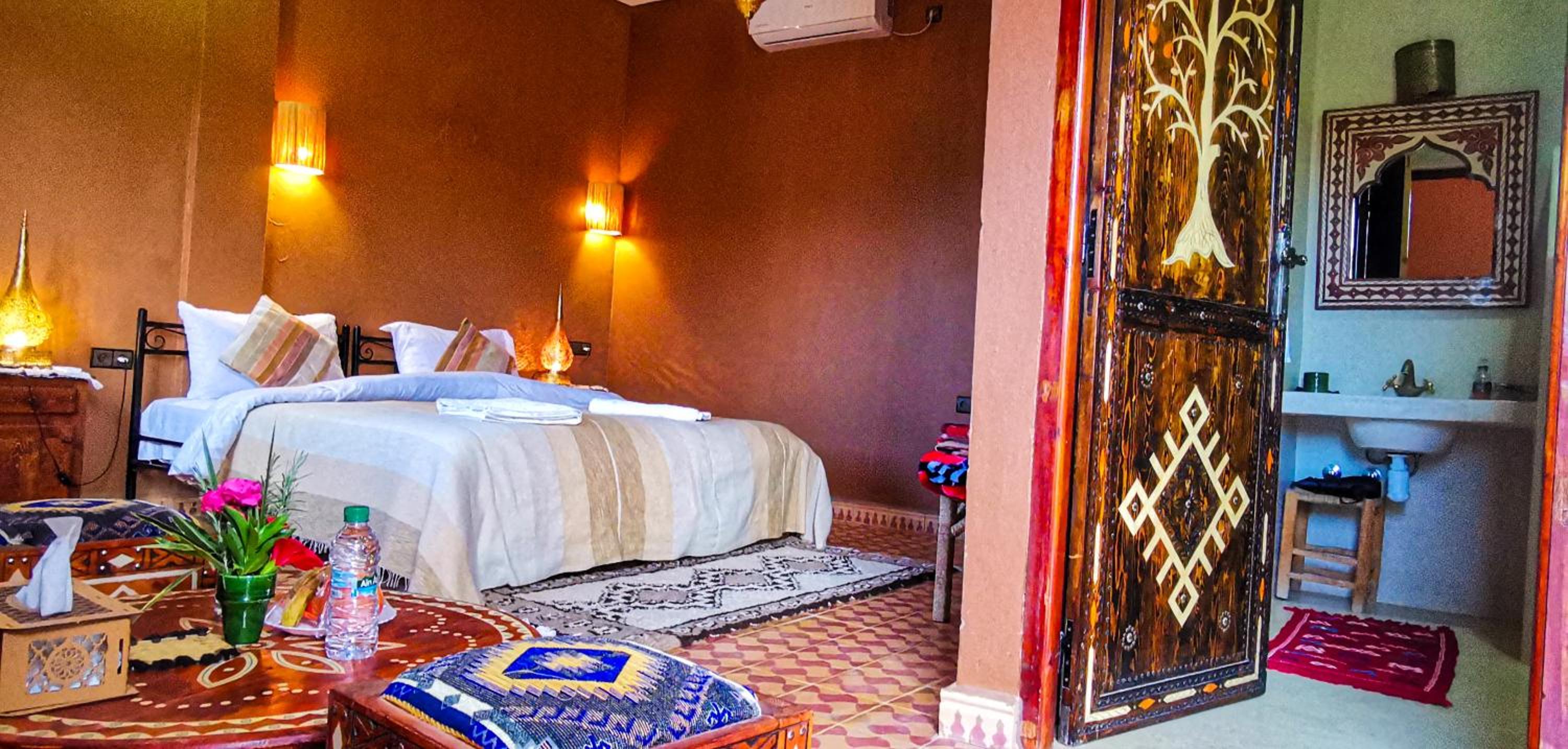 Deluxe Double or Twin Room with Pool View photo 2