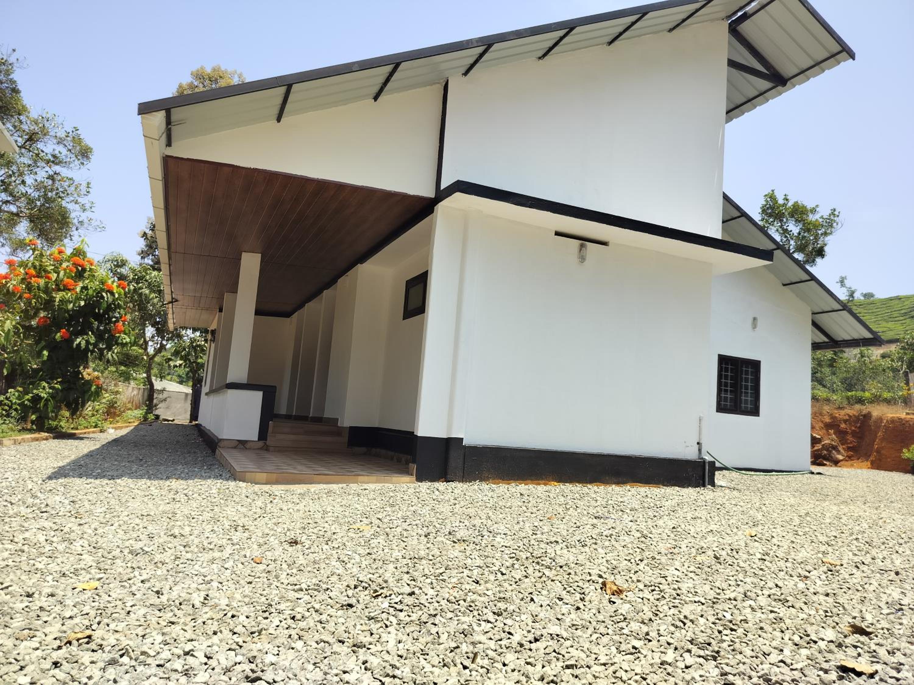 Three-Bedroom House photo 2