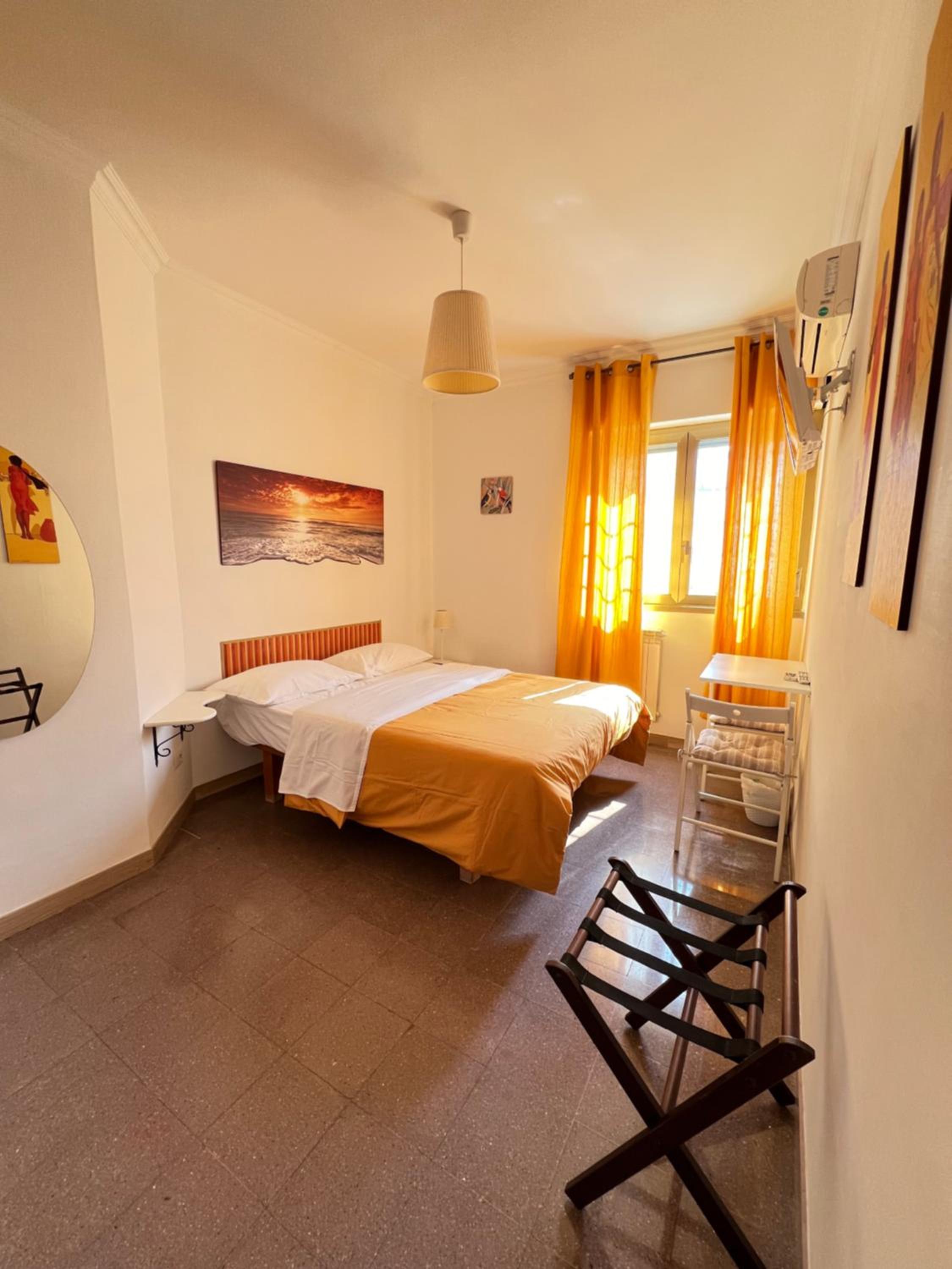 Small Double Room photo 1