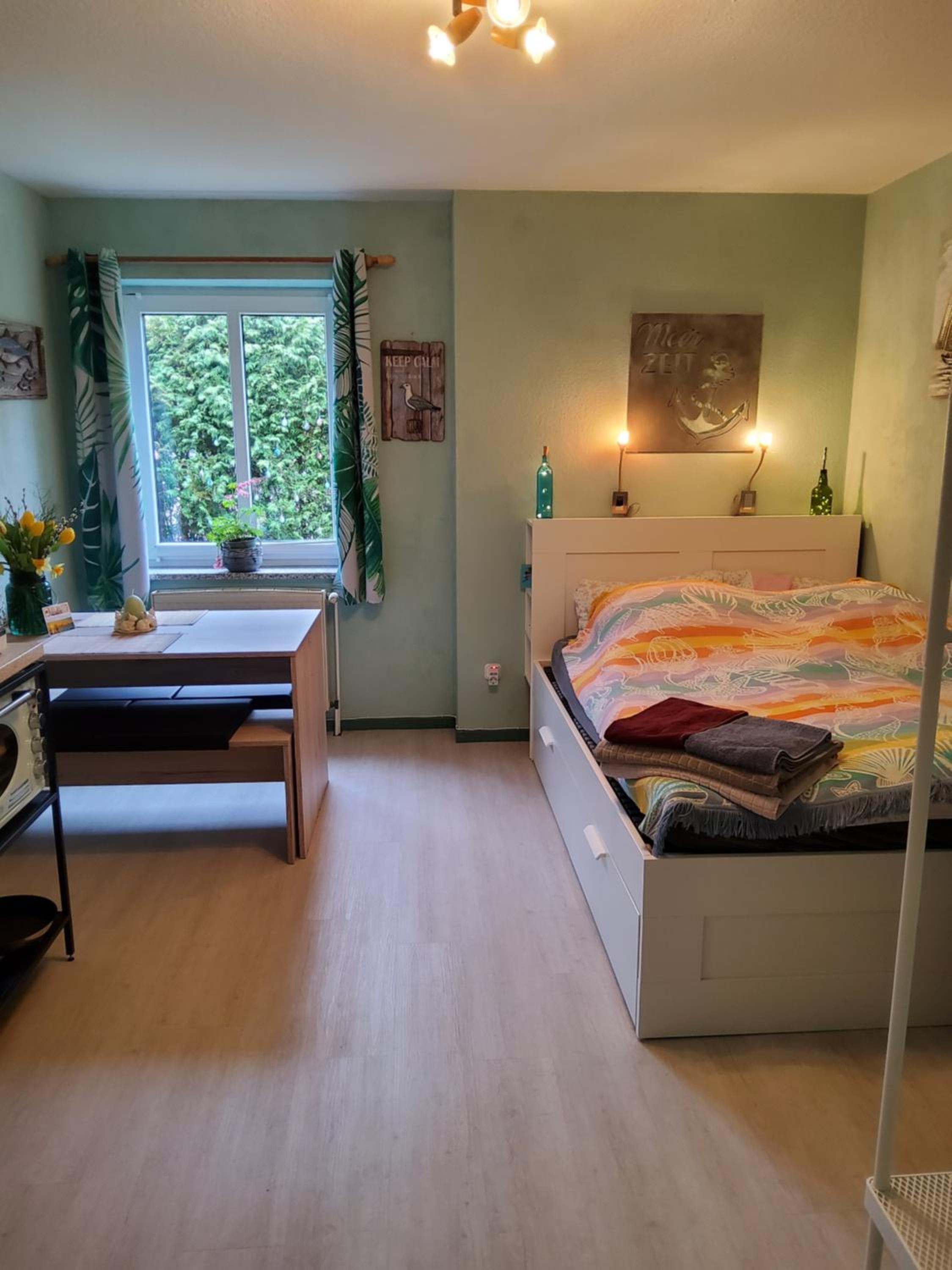 One-Bedroom Apartment photo 1