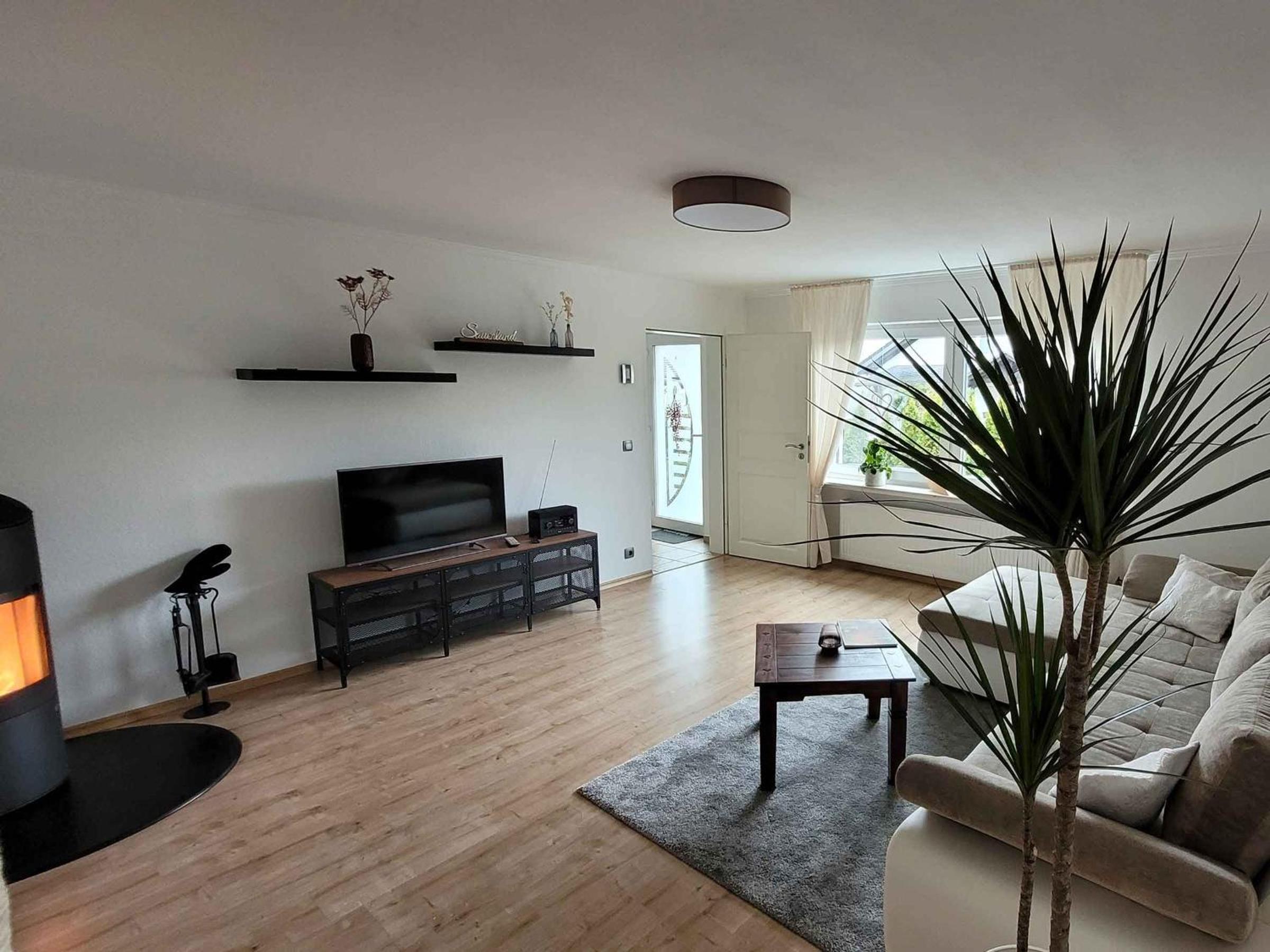 Two-Bedroom Apartment with Mountain View photo 1