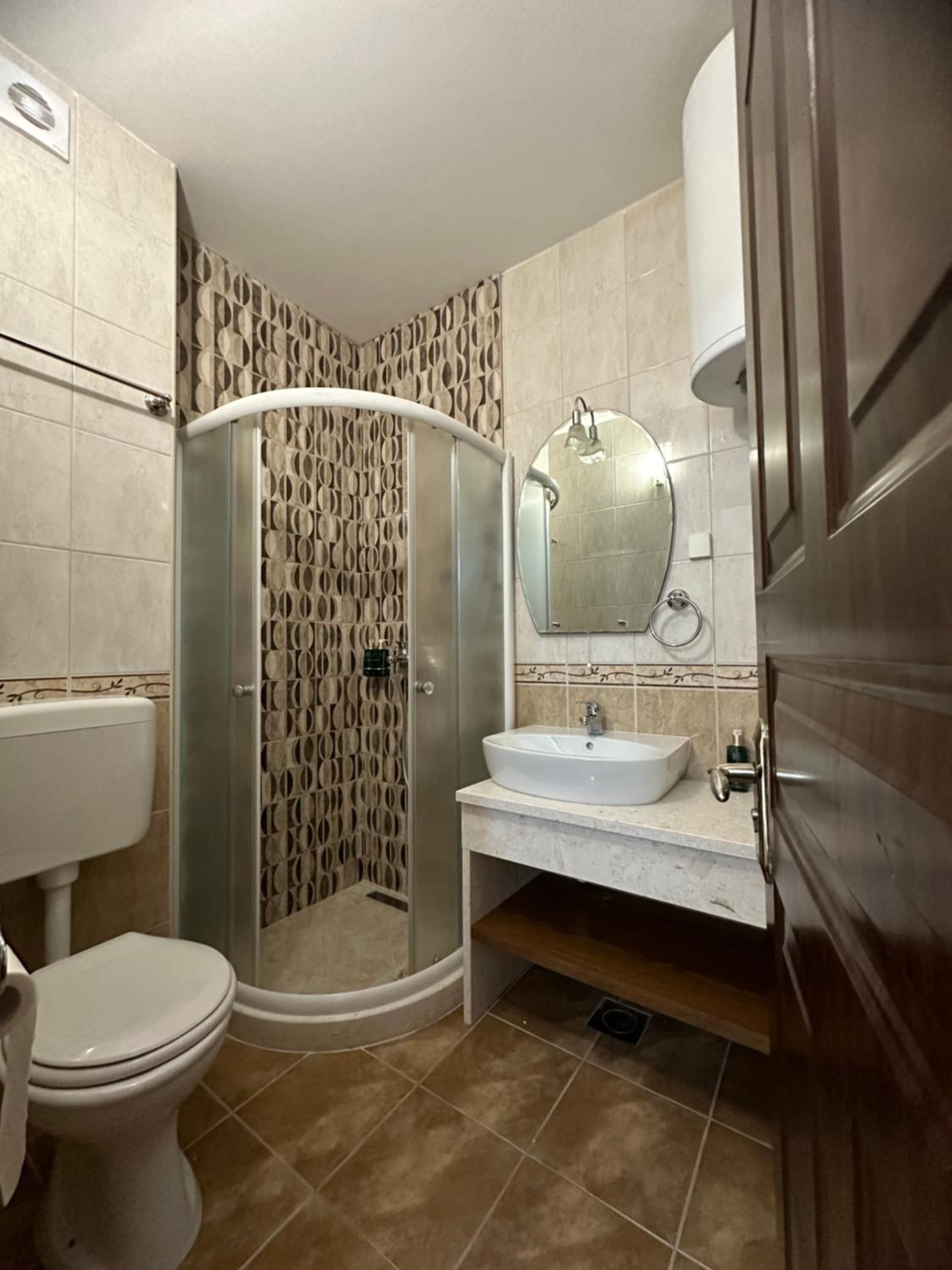 One-Bedroom Apartment - Photo 8