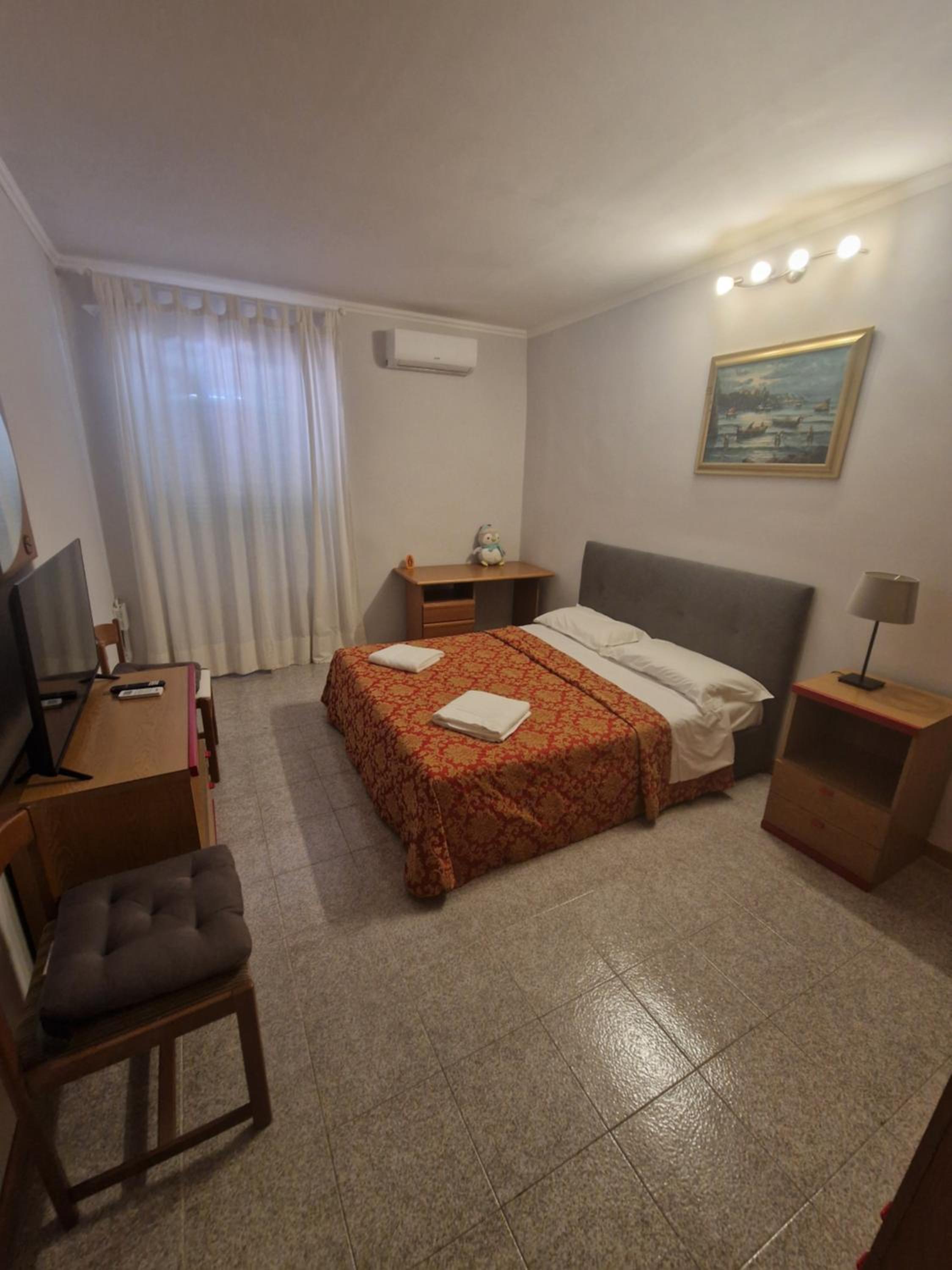 Double Room with Shared Bathroom