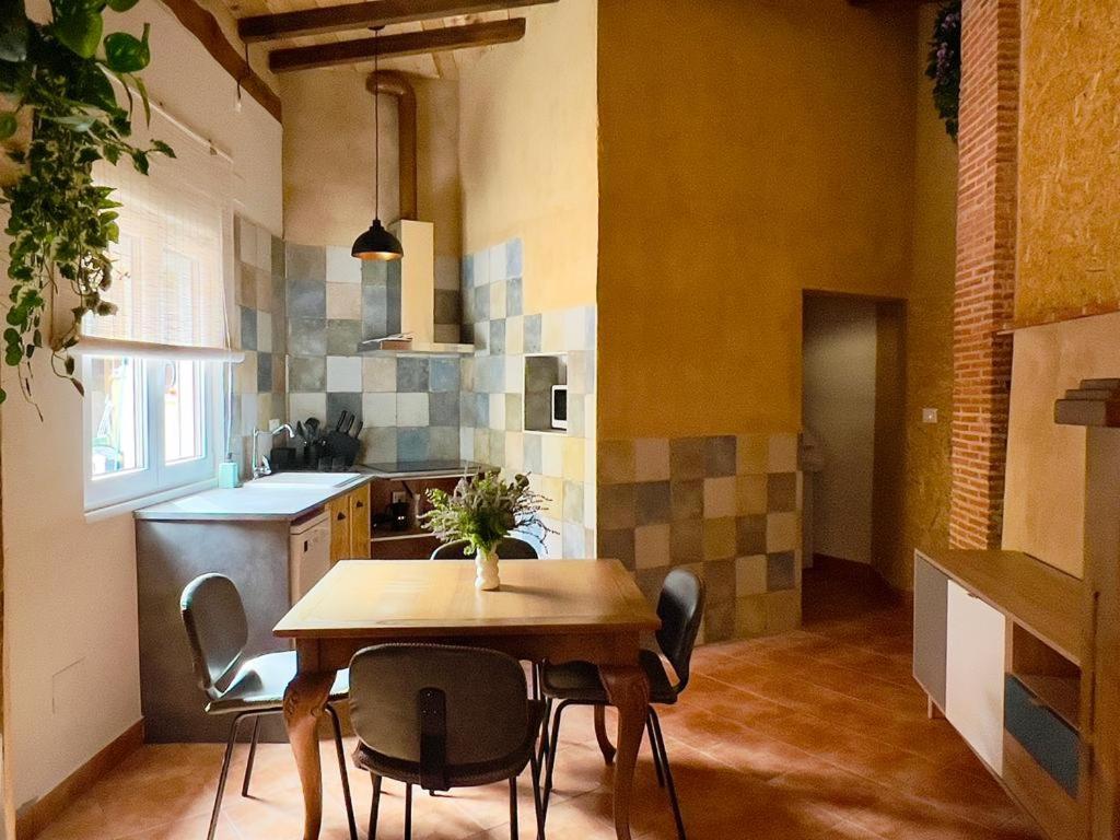 Apartment with Terrace photo 2