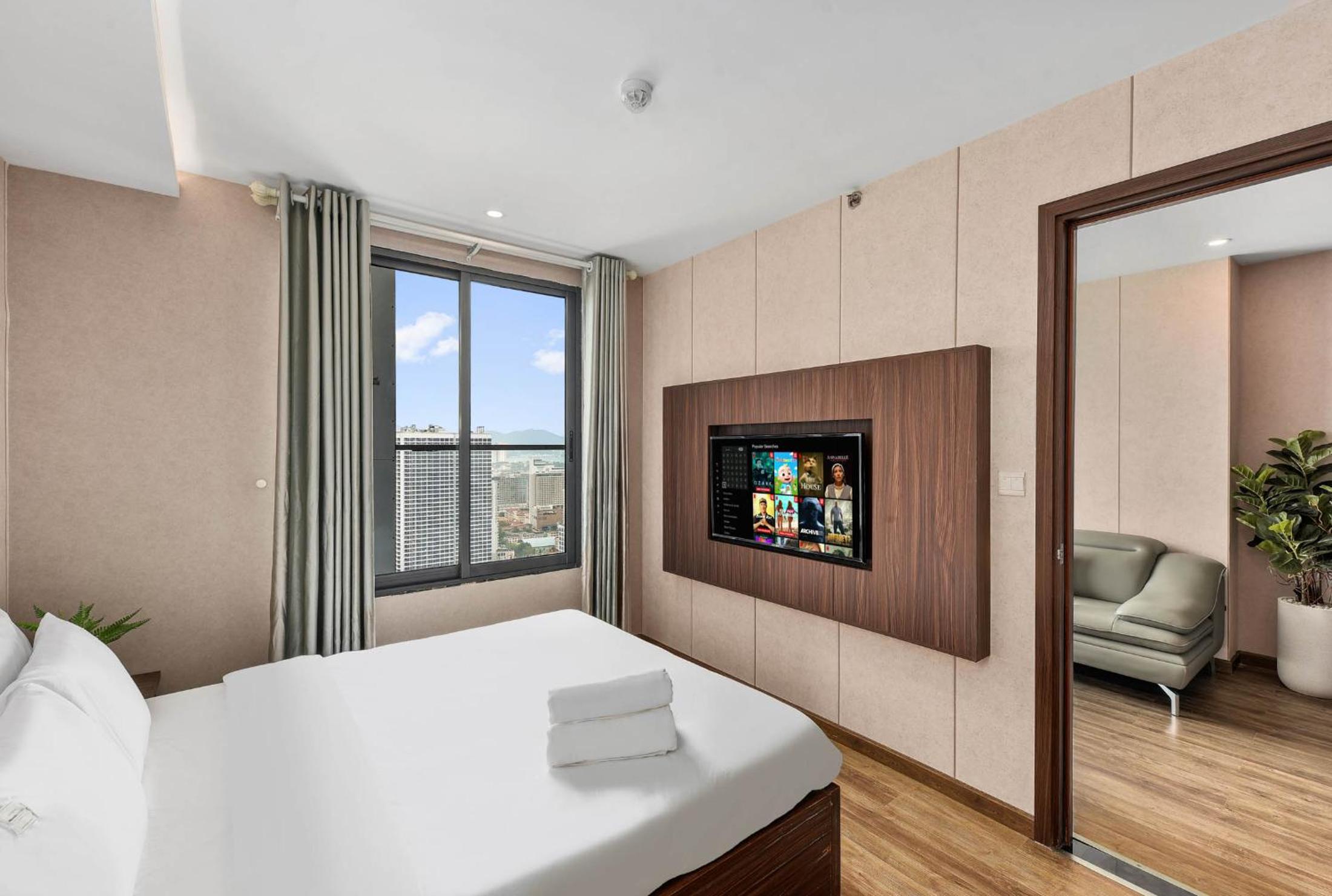 Two-Bedroom Apartment - Photo 21