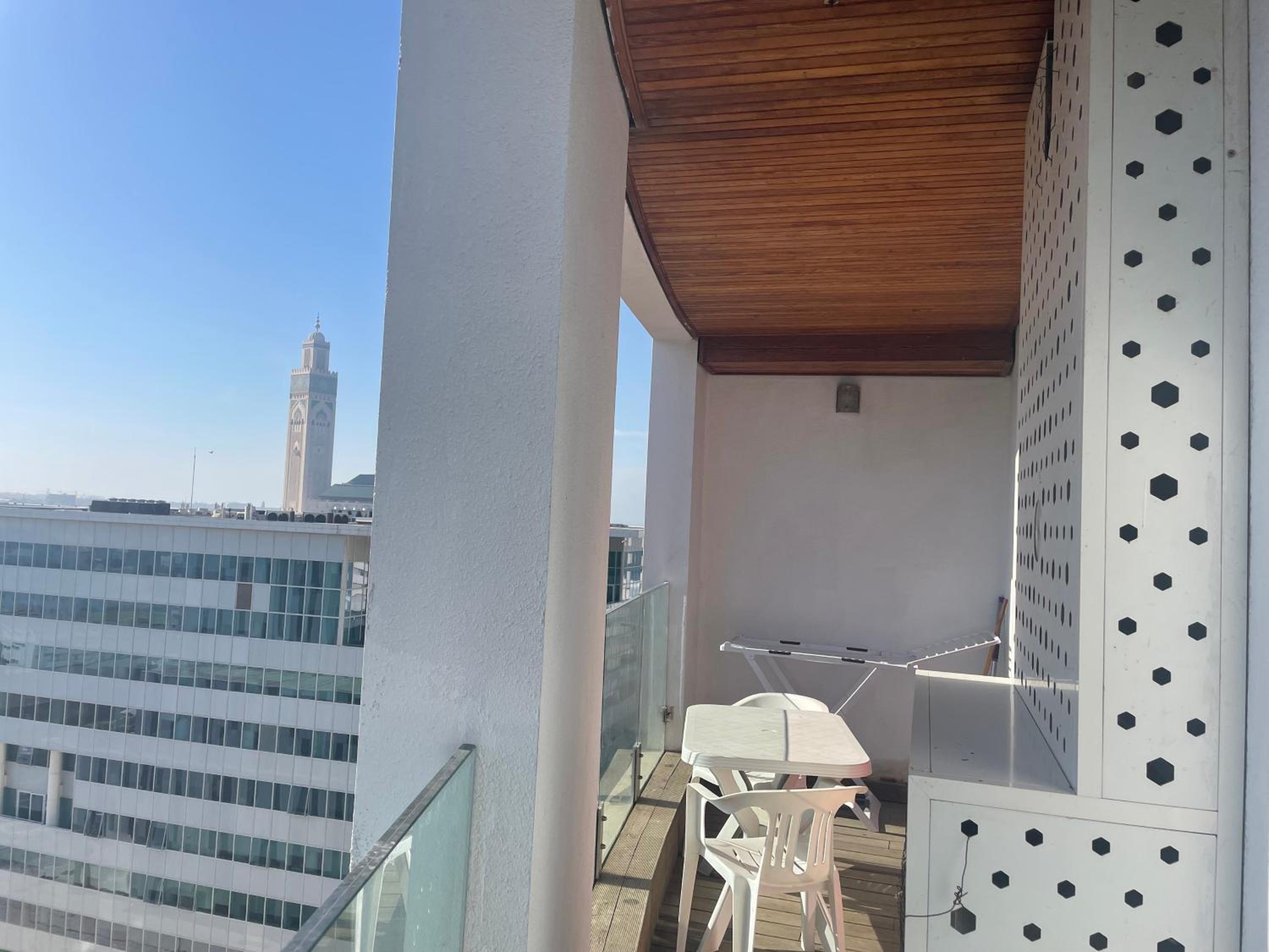 Apartment with Balcony - Photo 14