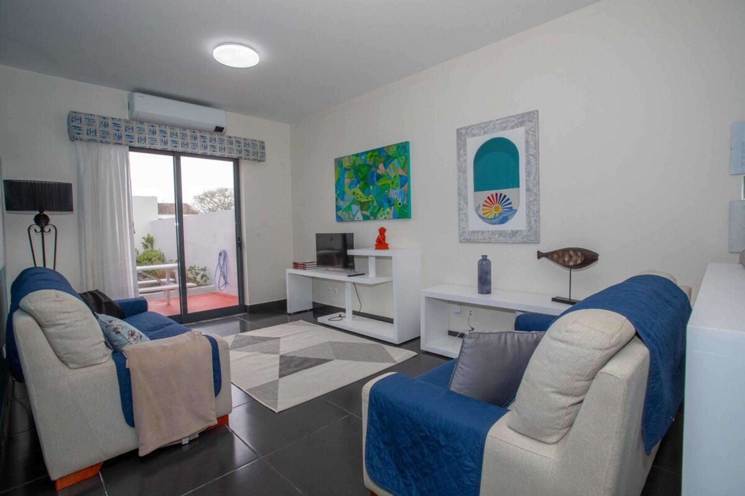 Three-Bedroom House photo 1
