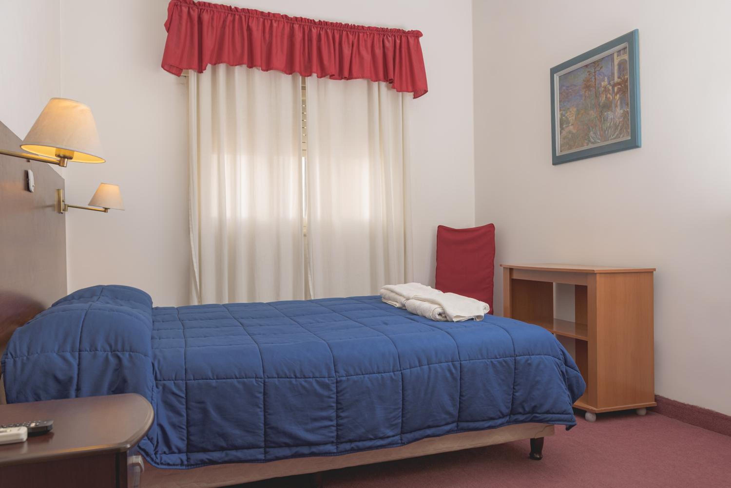 Double or Twin Room photo 1