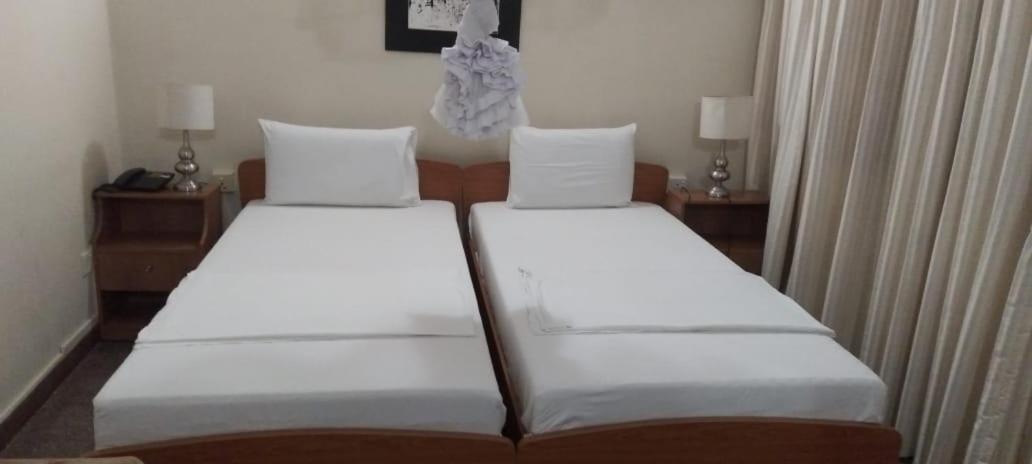 Budget Double Room photo 3