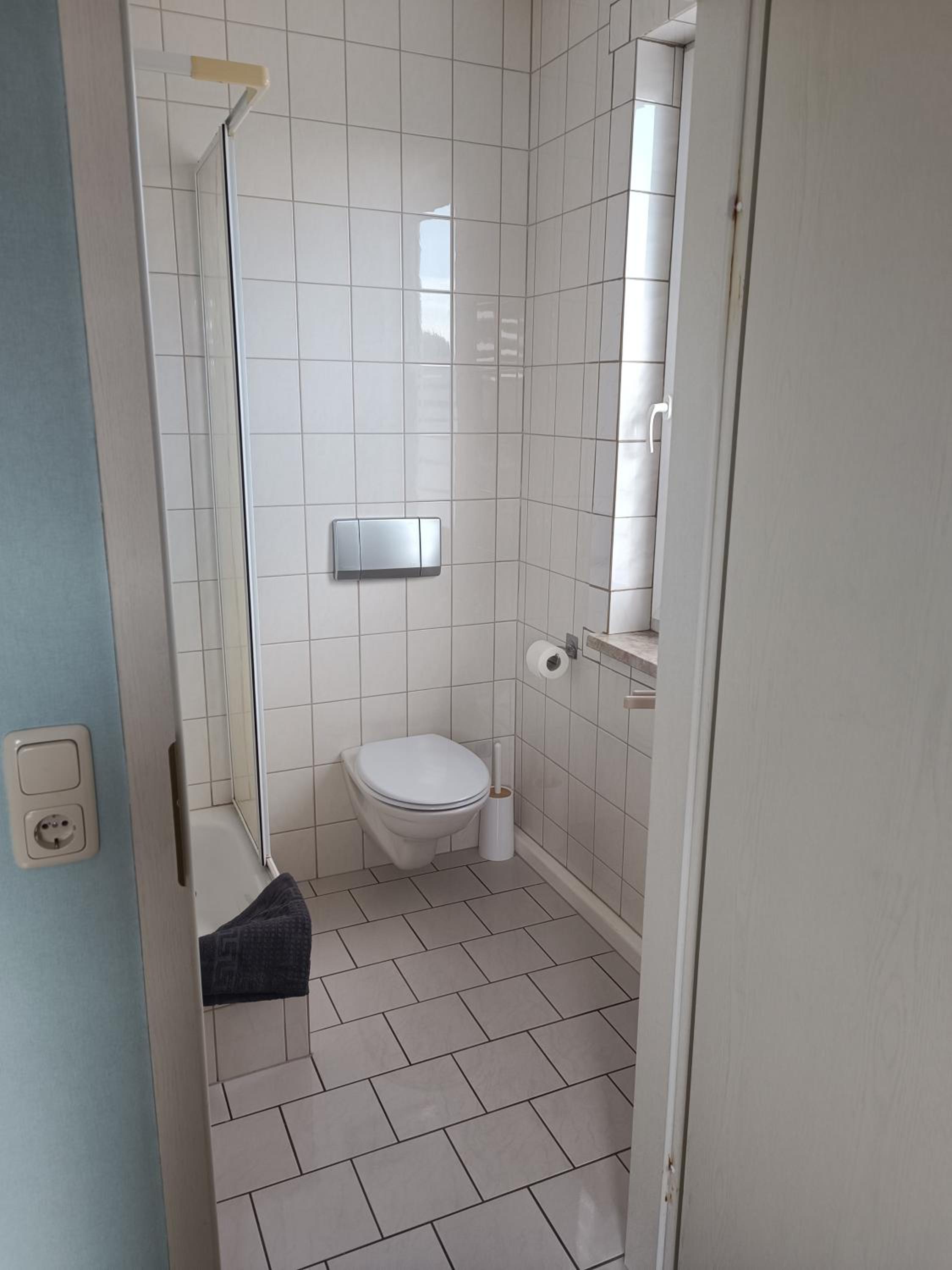 Single Room With Private Bathroom photo 2