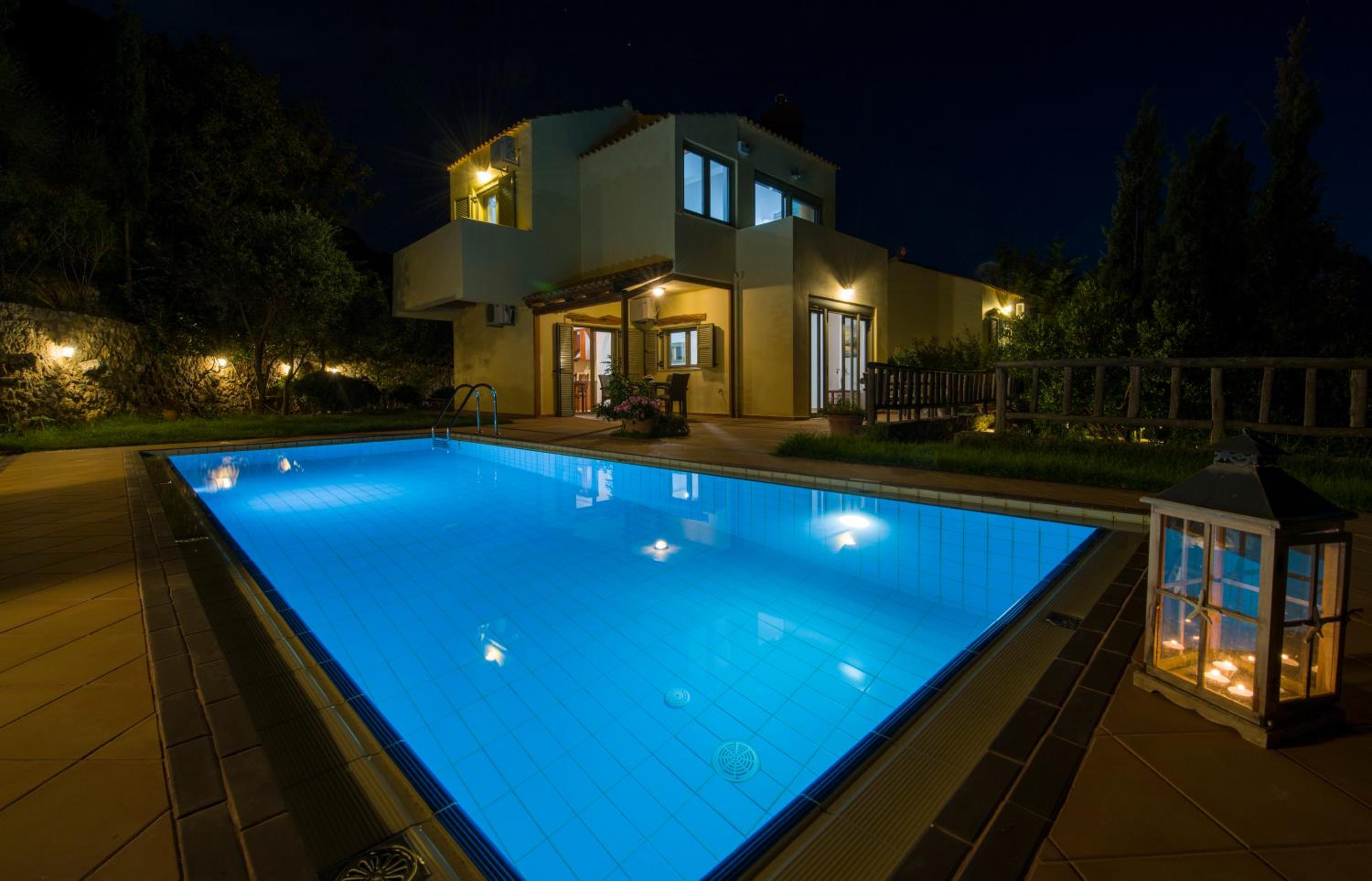 Malathiros 1 with Private Pool photo 2