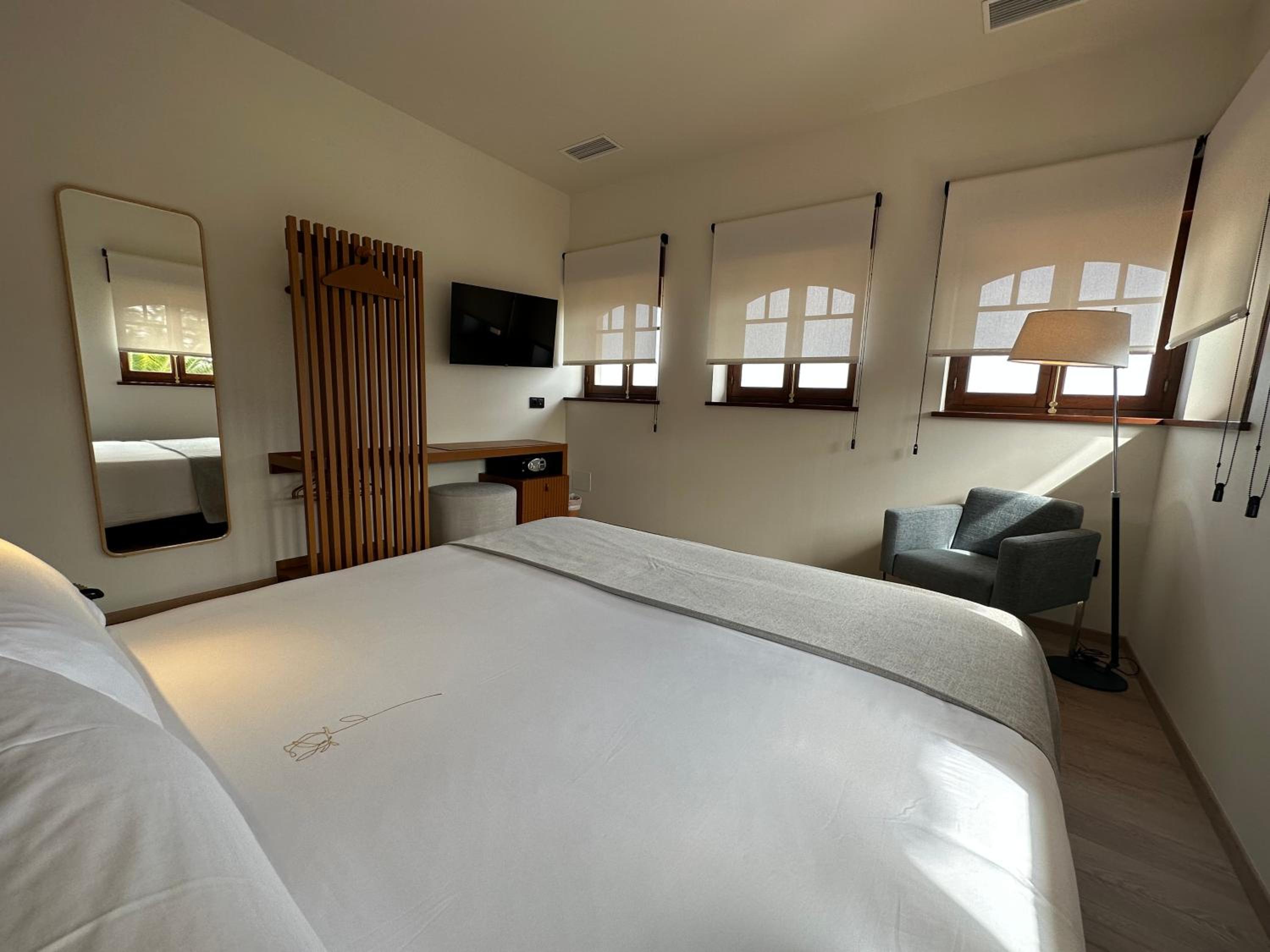 Deluxe Double Room - Photo 3