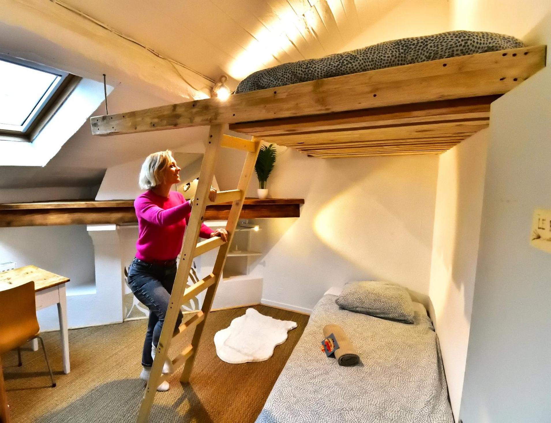 Twin Room with Shared Bathroom