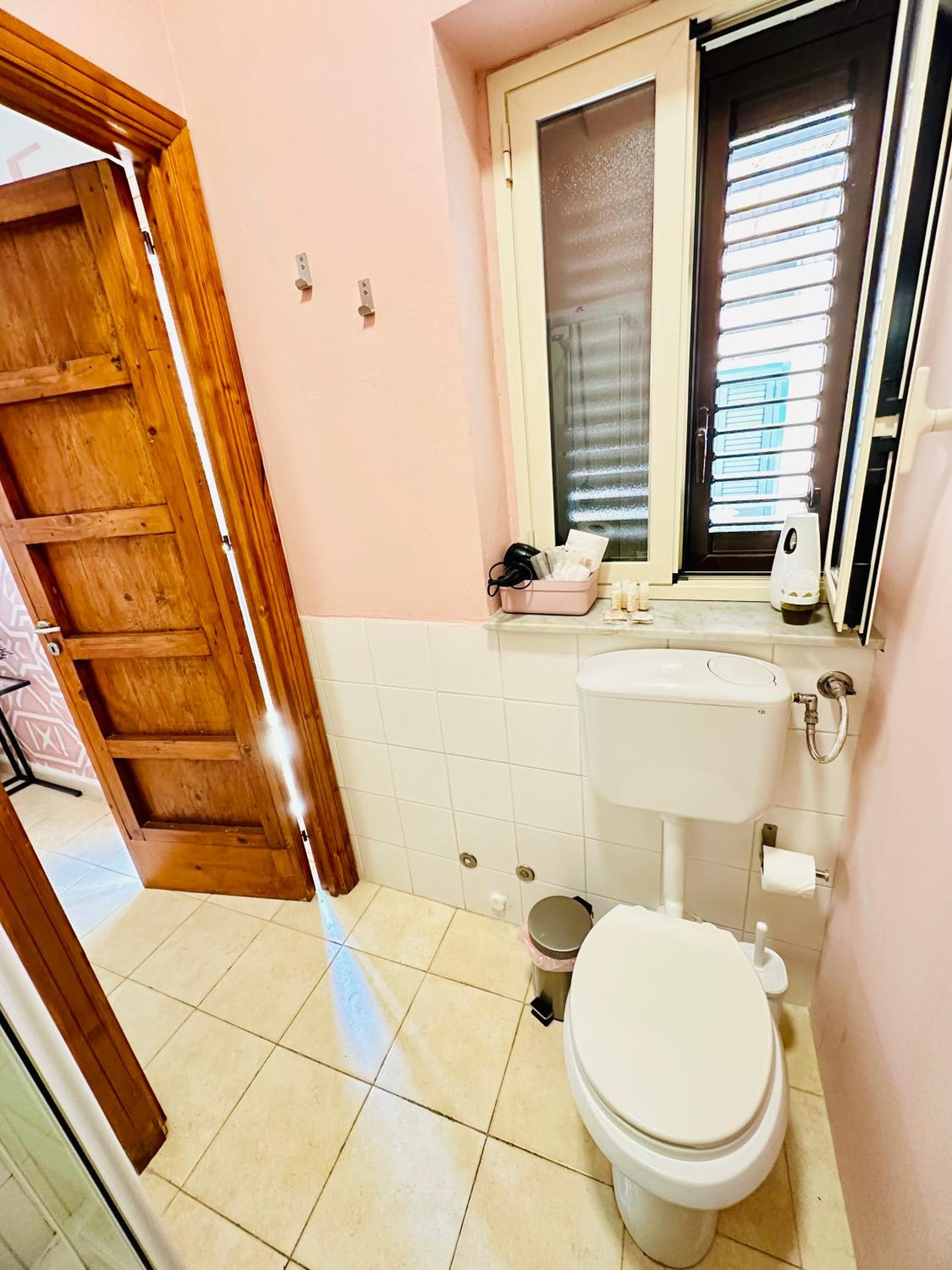 Double or Twin Room with Bathroom photo 3