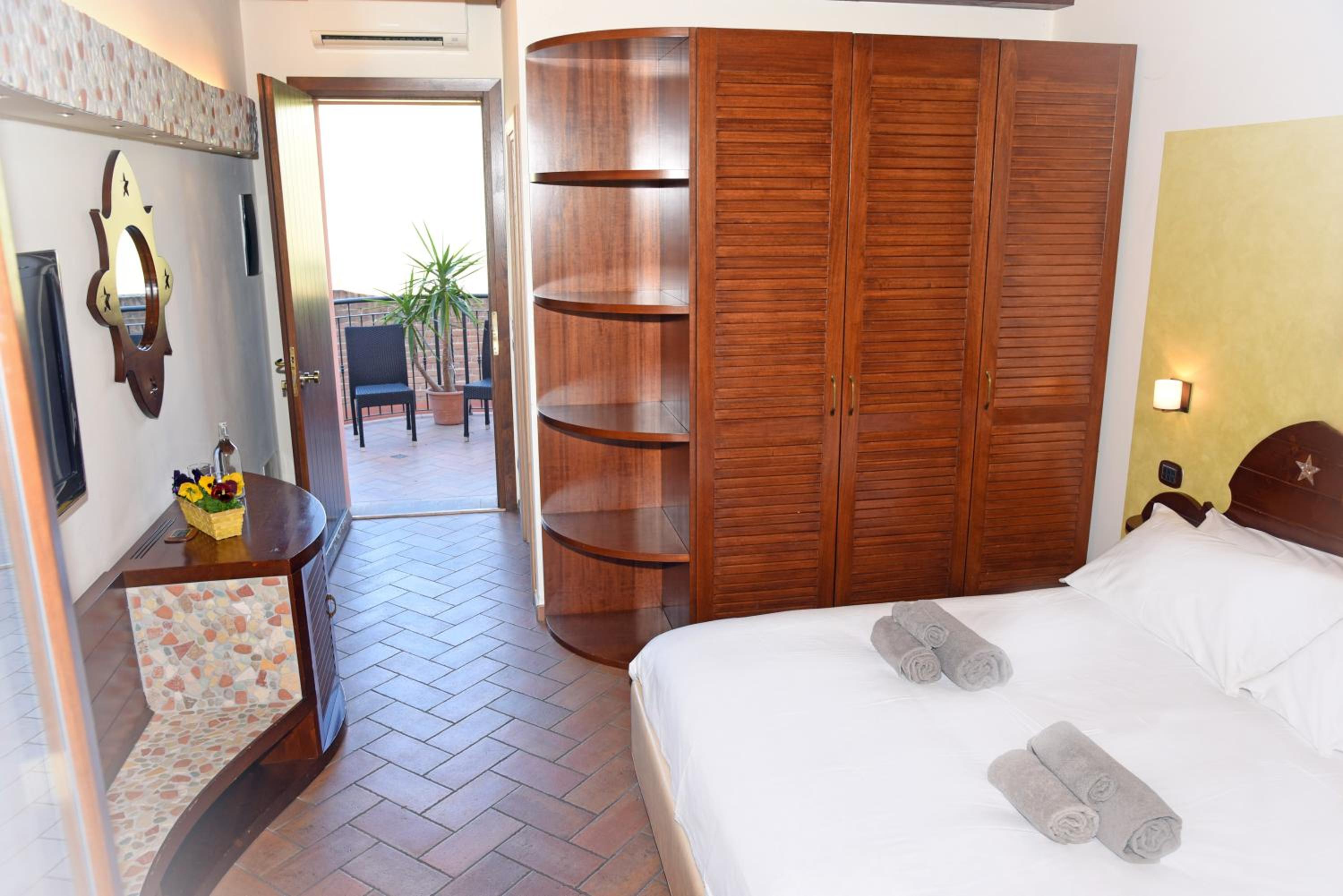 King Room - Photo 8