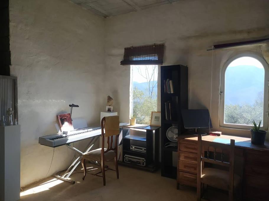 Two-Bedroom House photo 2