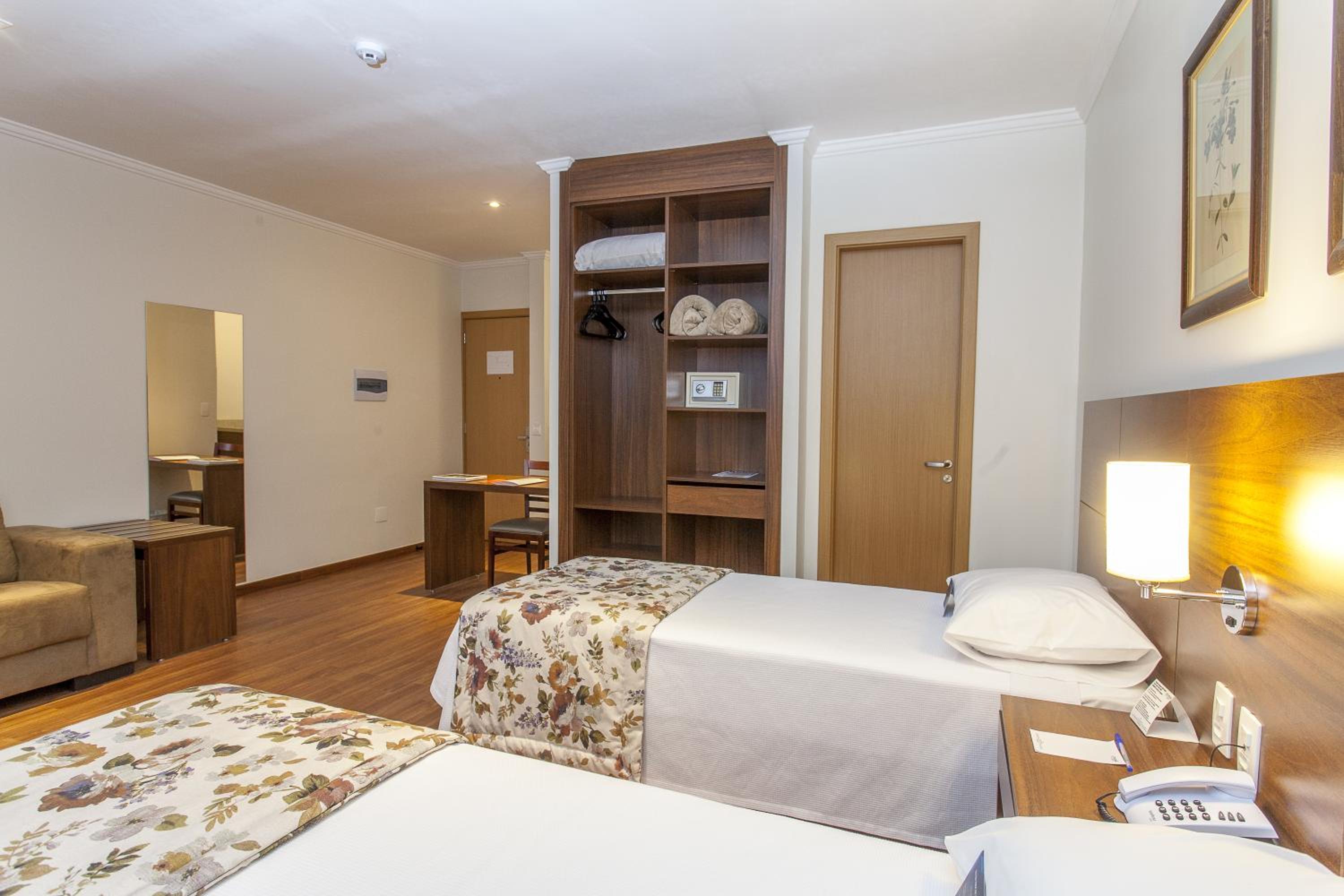Standard Twin Room photo 1